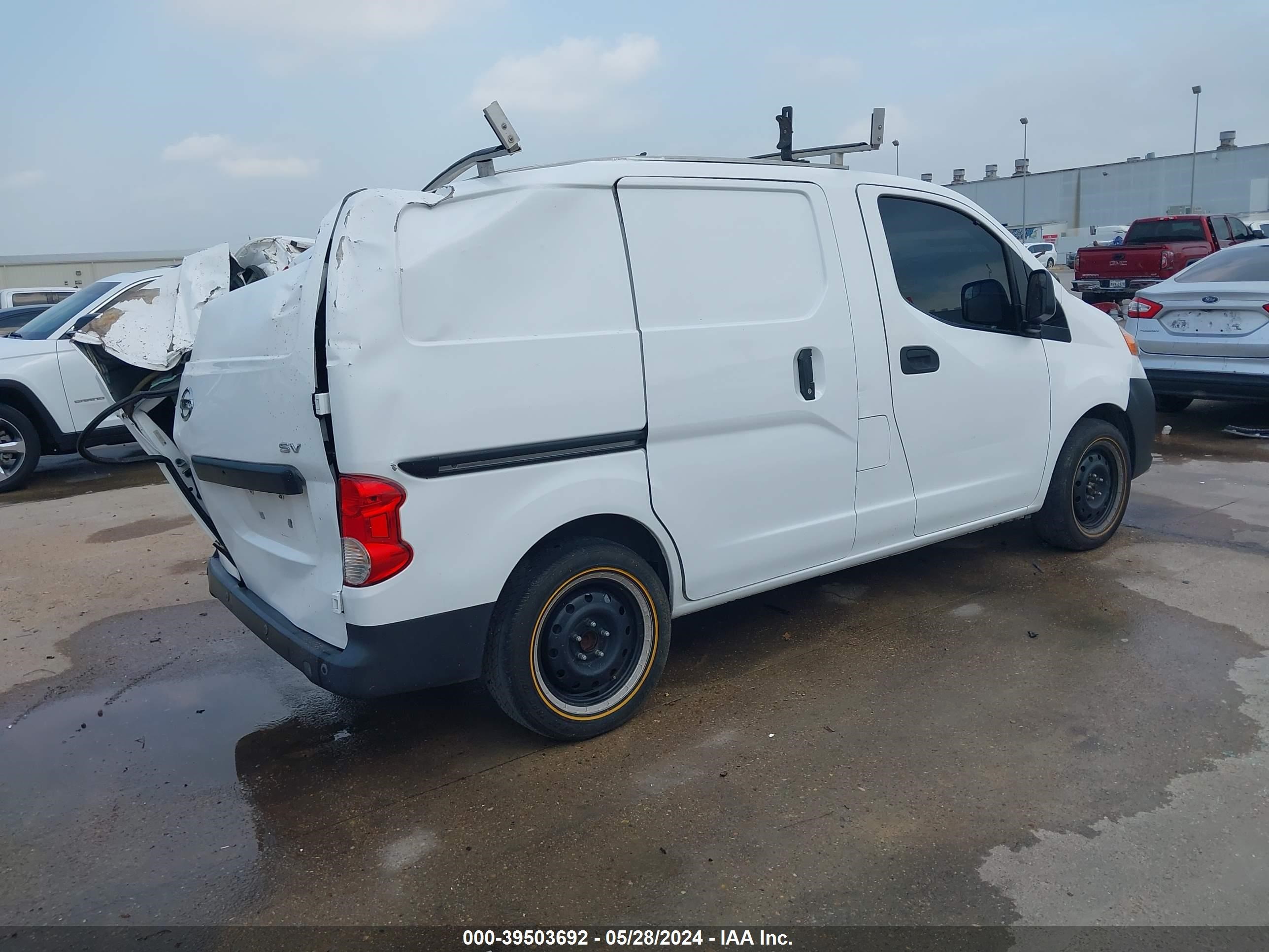 Photo 3 VIN: 3N6CM0KN5FK696797 - NISSAN NV200 