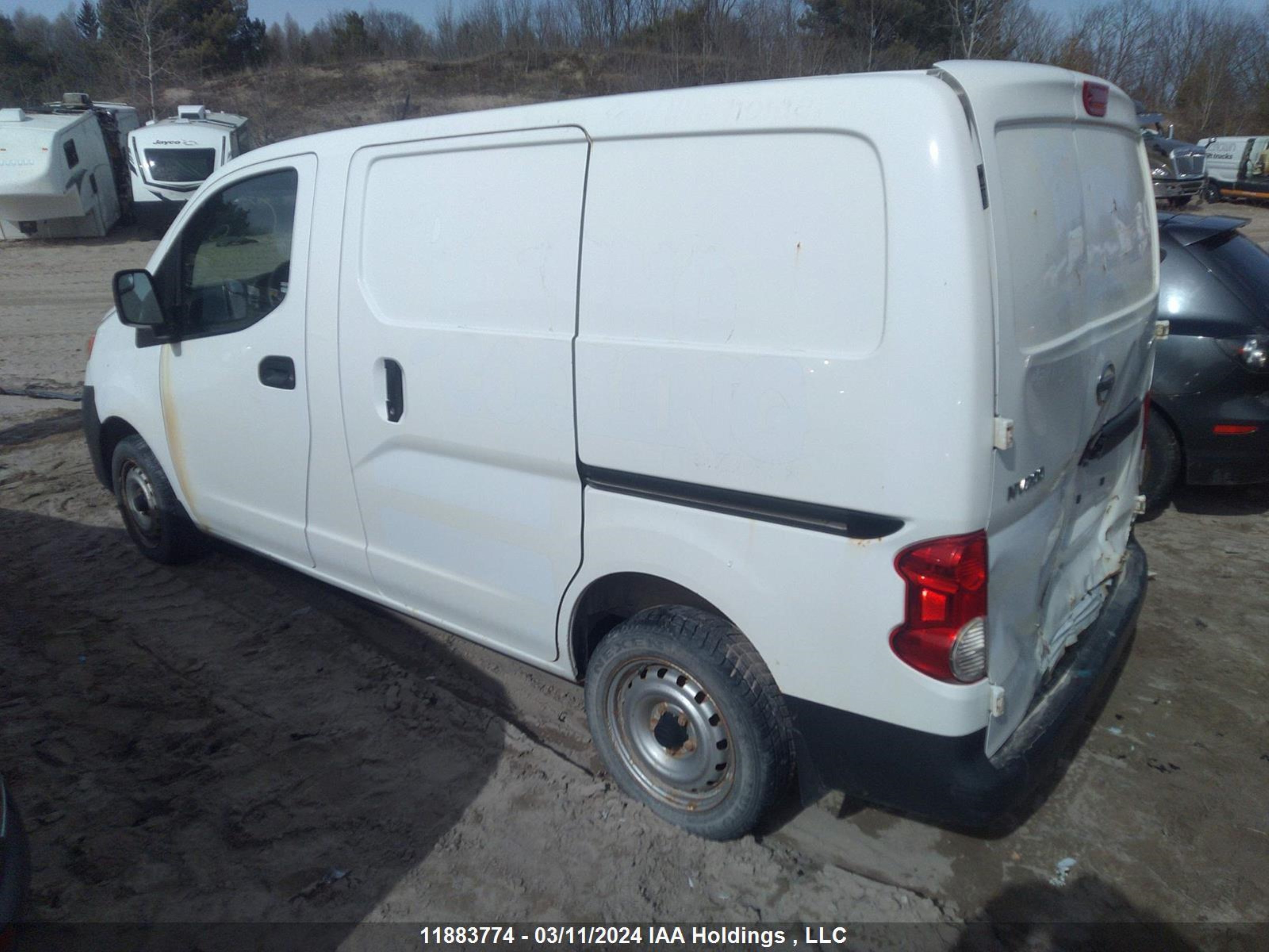 Photo 2 VIN: 3N6CM0KN5FK713646 - NISSAN NV200 