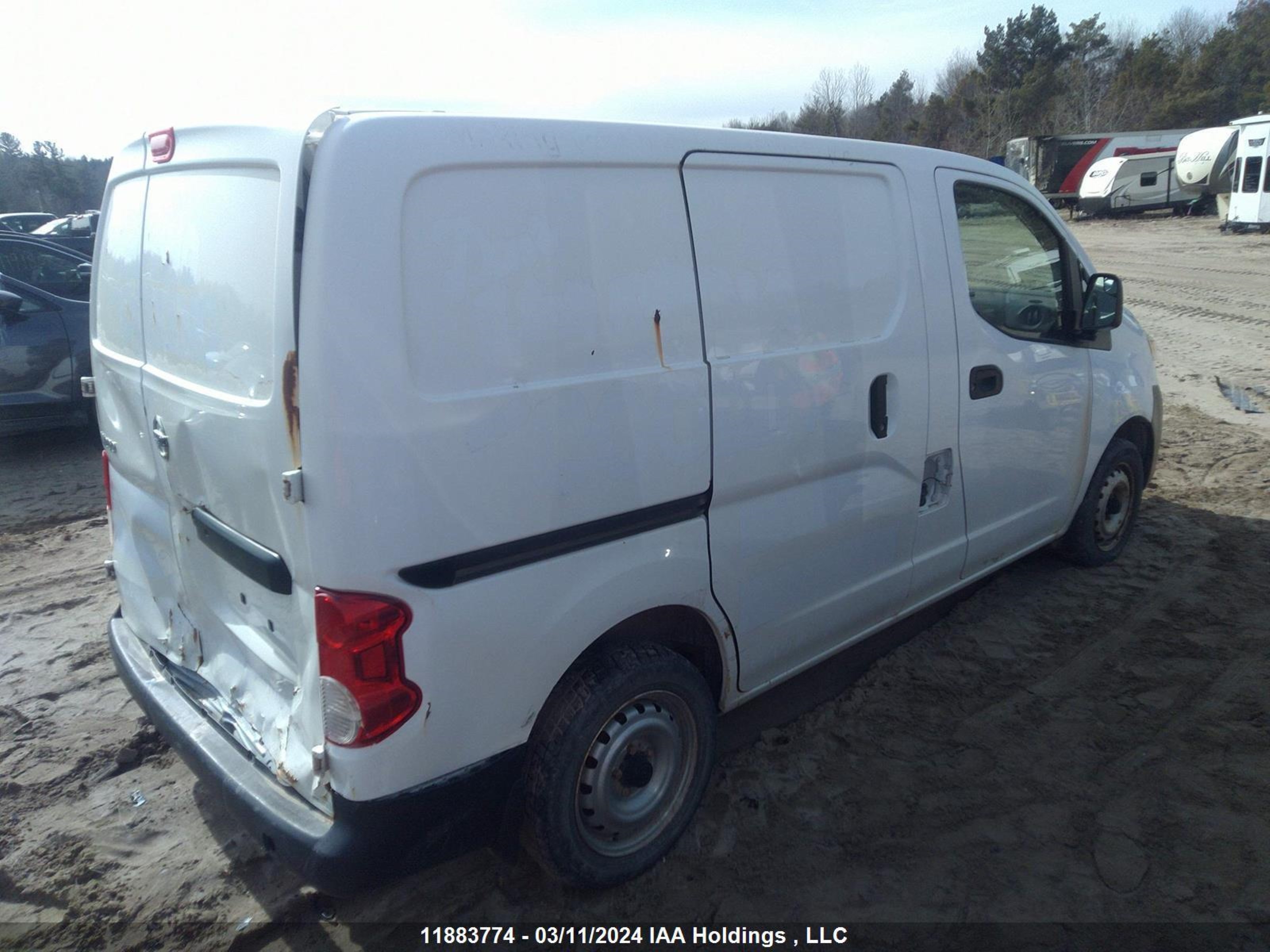 Photo 3 VIN: 3N6CM0KN5FK713646 - NISSAN NV200 