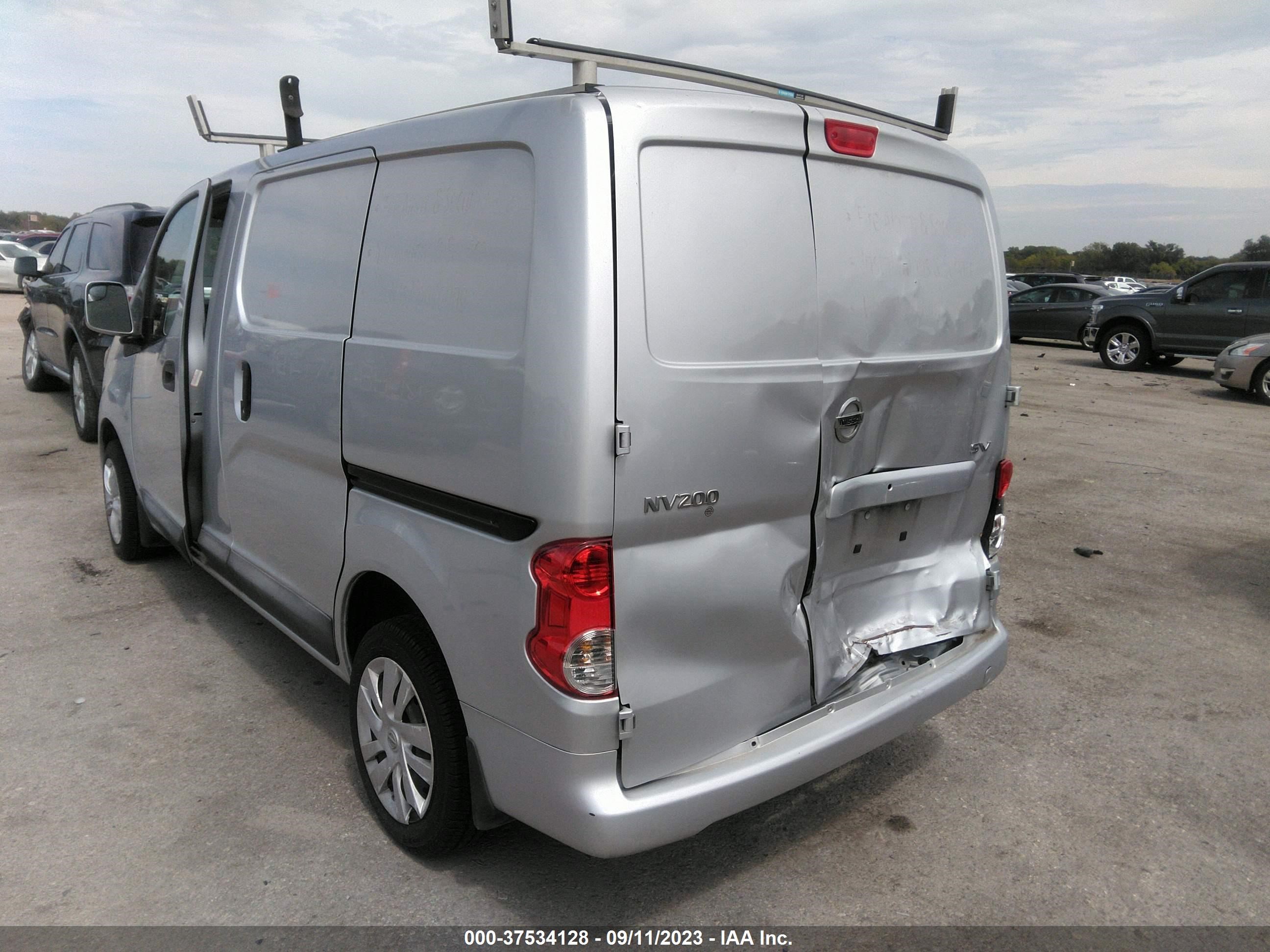 Photo 2 VIN: 3N6CM0KN5GK697627 - NISSAN NV200 