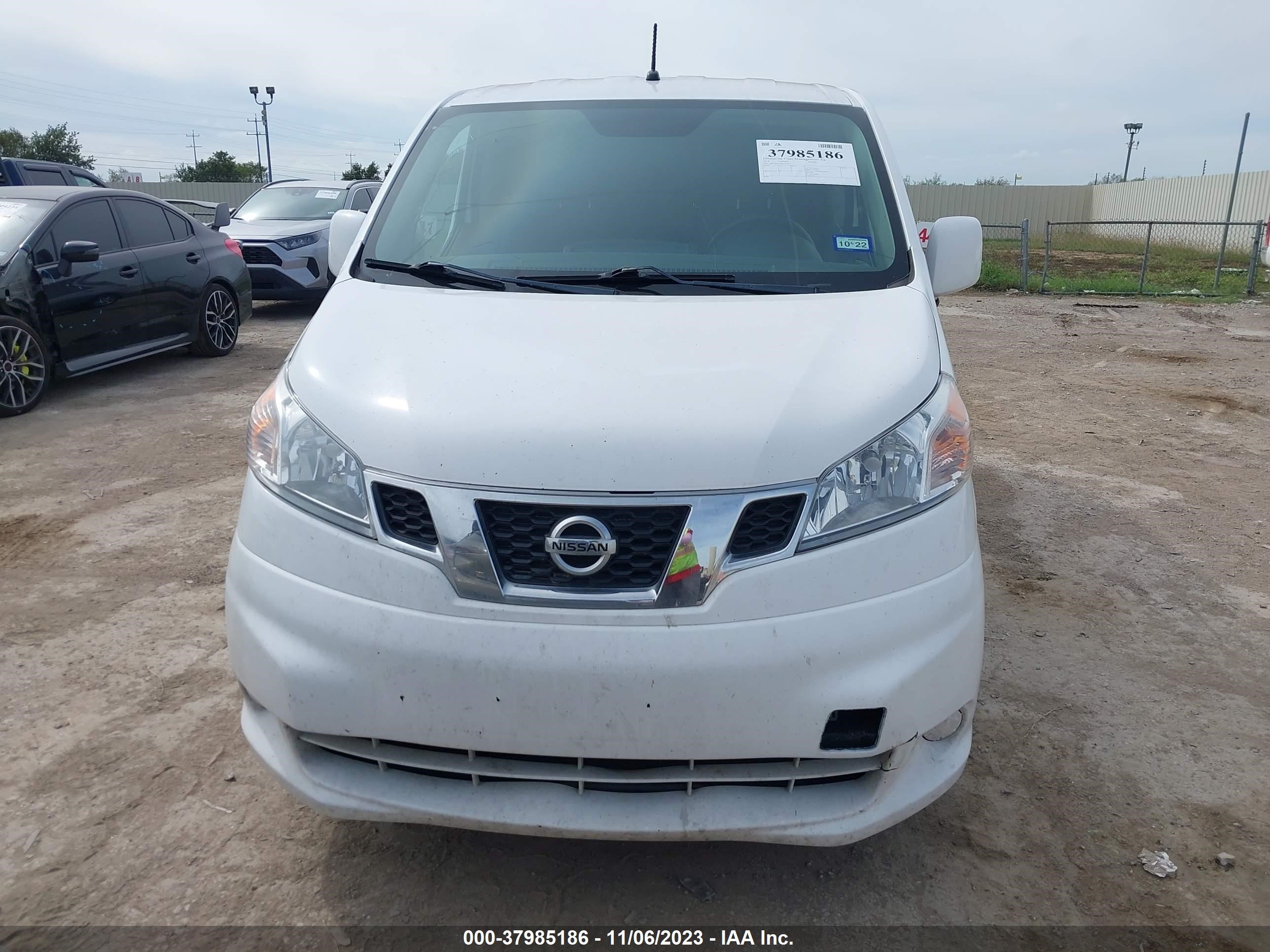 Photo 11 VIN: 3N6CM0KN5JK705314 - NISSAN NV200 