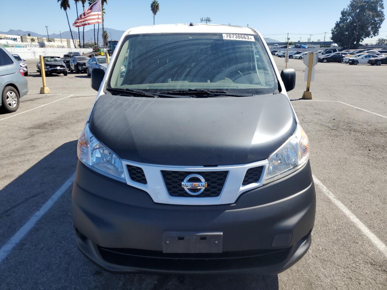 Photo 4 VIN: 3N6CM0KN6DK696286 - NISSAN NV 