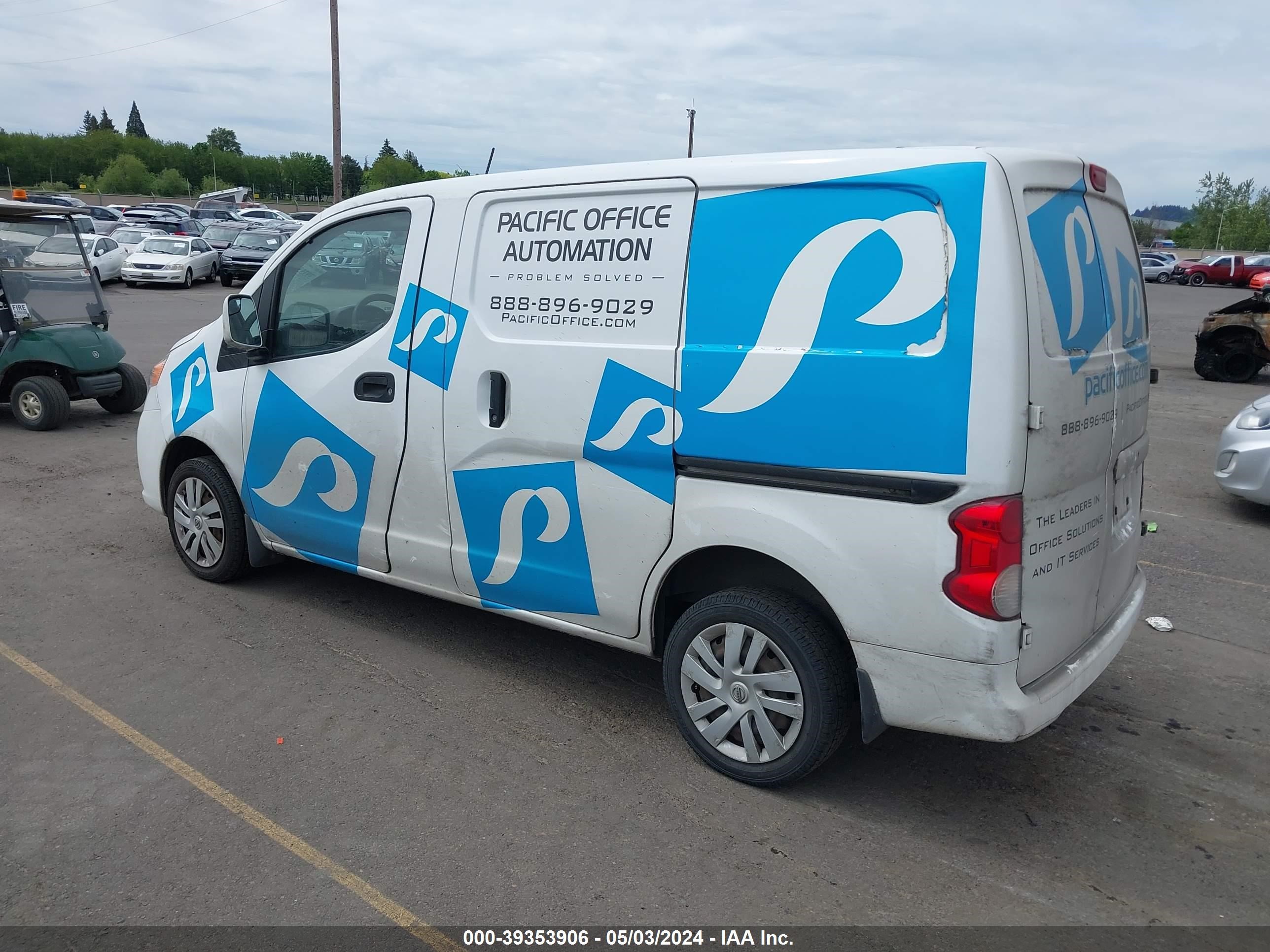 Photo 2 VIN: 3N6CM0KN6FK690054 - NISSAN NV200 