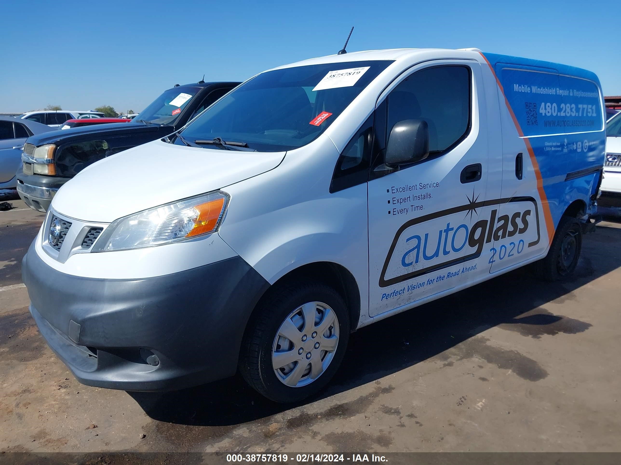 Photo 1 VIN: 3N6CM0KN6HK701184 - NISSAN NV200 