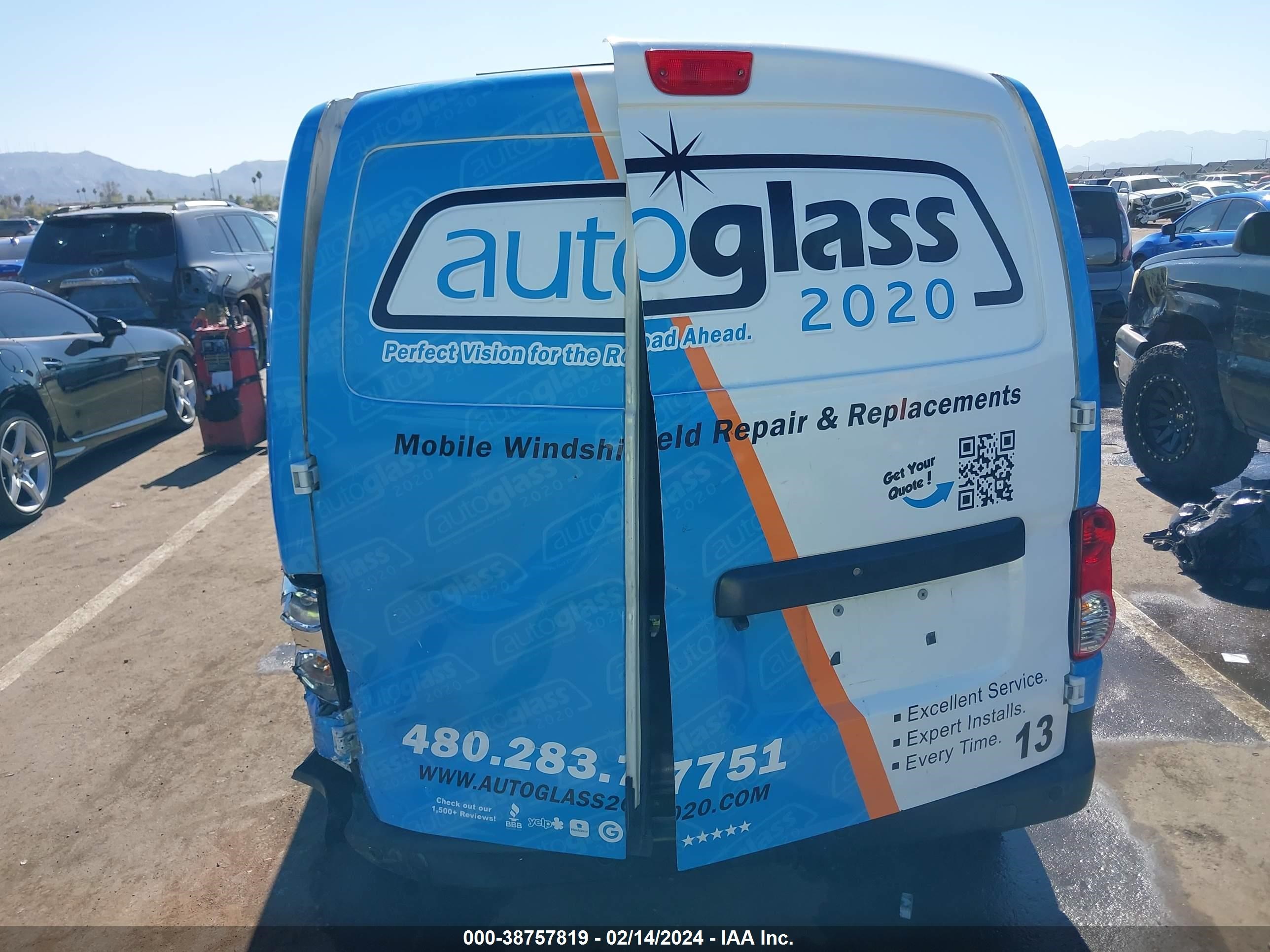 Photo 15 VIN: 3N6CM0KN6HK701184 - NISSAN NV200 