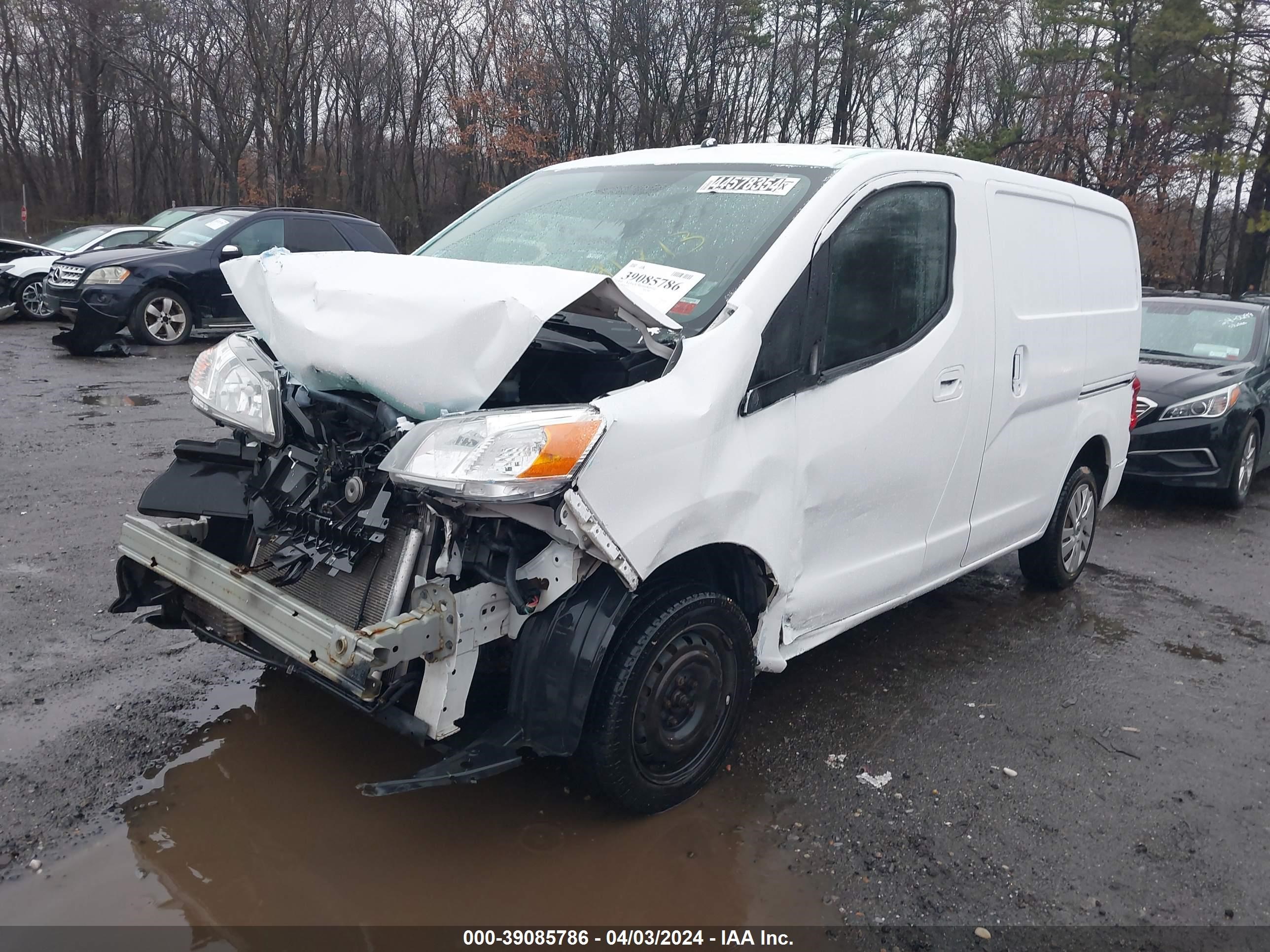 Photo 1 VIN: 3N6CM0KN6JK691813 - NISSAN NV200 