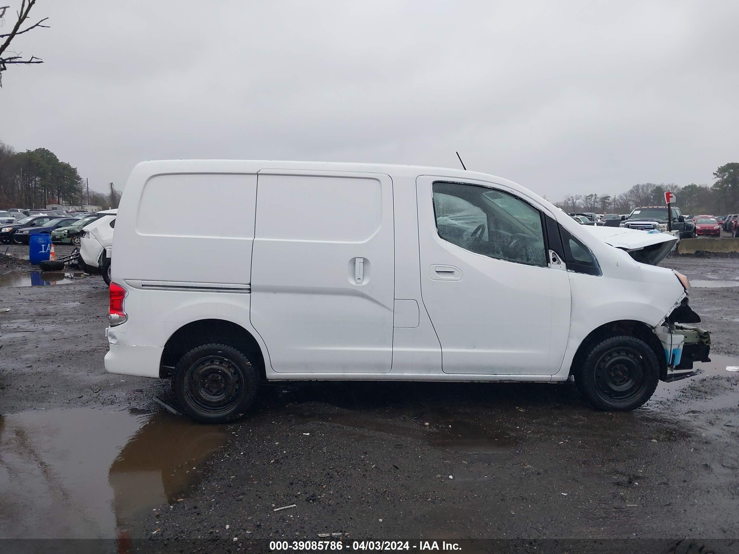 Photo 12 VIN: 3N6CM0KN6JK691813 - NISSAN NV200 