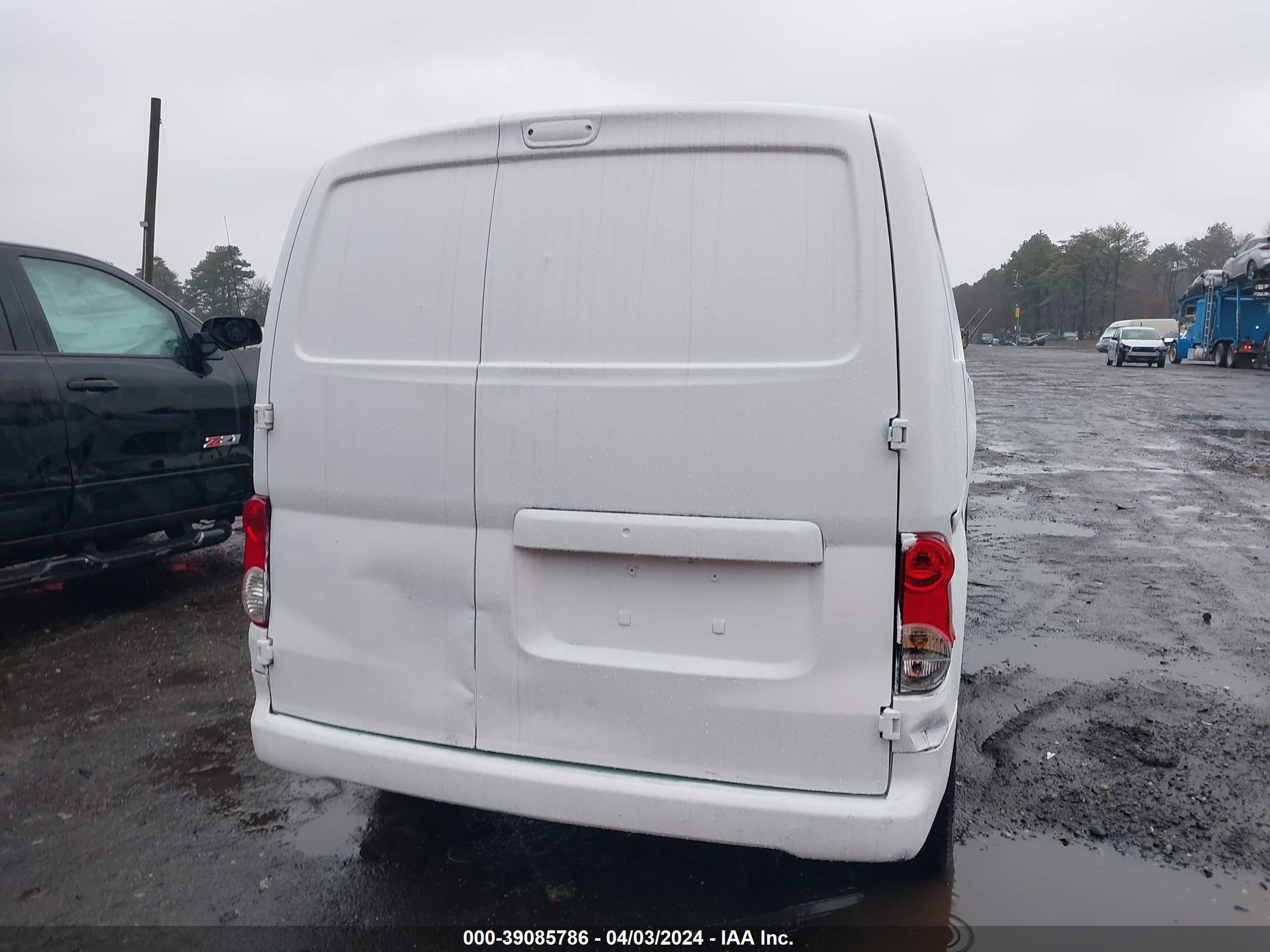 Photo 15 VIN: 3N6CM0KN6JK691813 - NISSAN NV200 