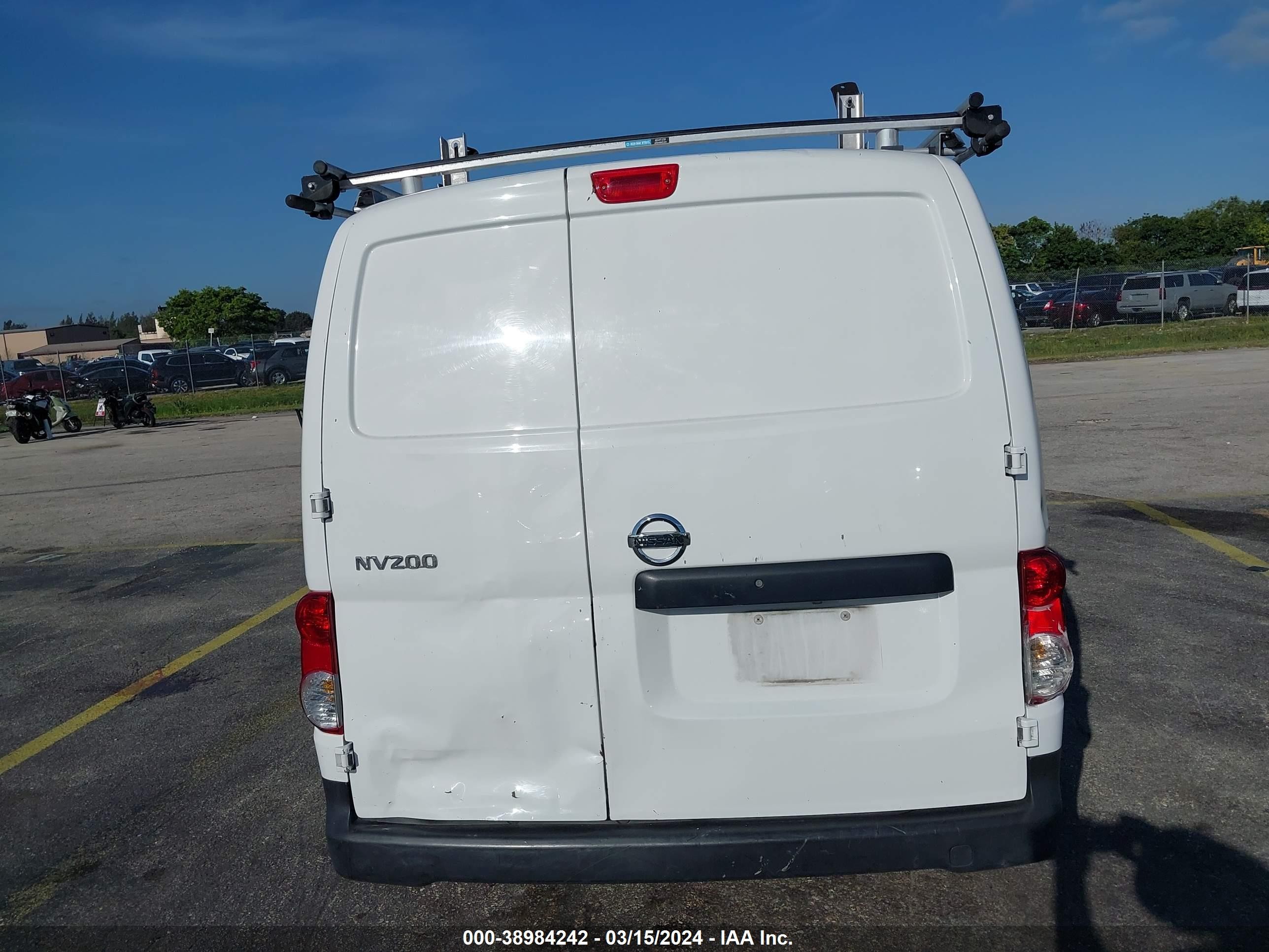 Photo 15 VIN: 3N6CM0KN6JK692332 - NISSAN NV200 