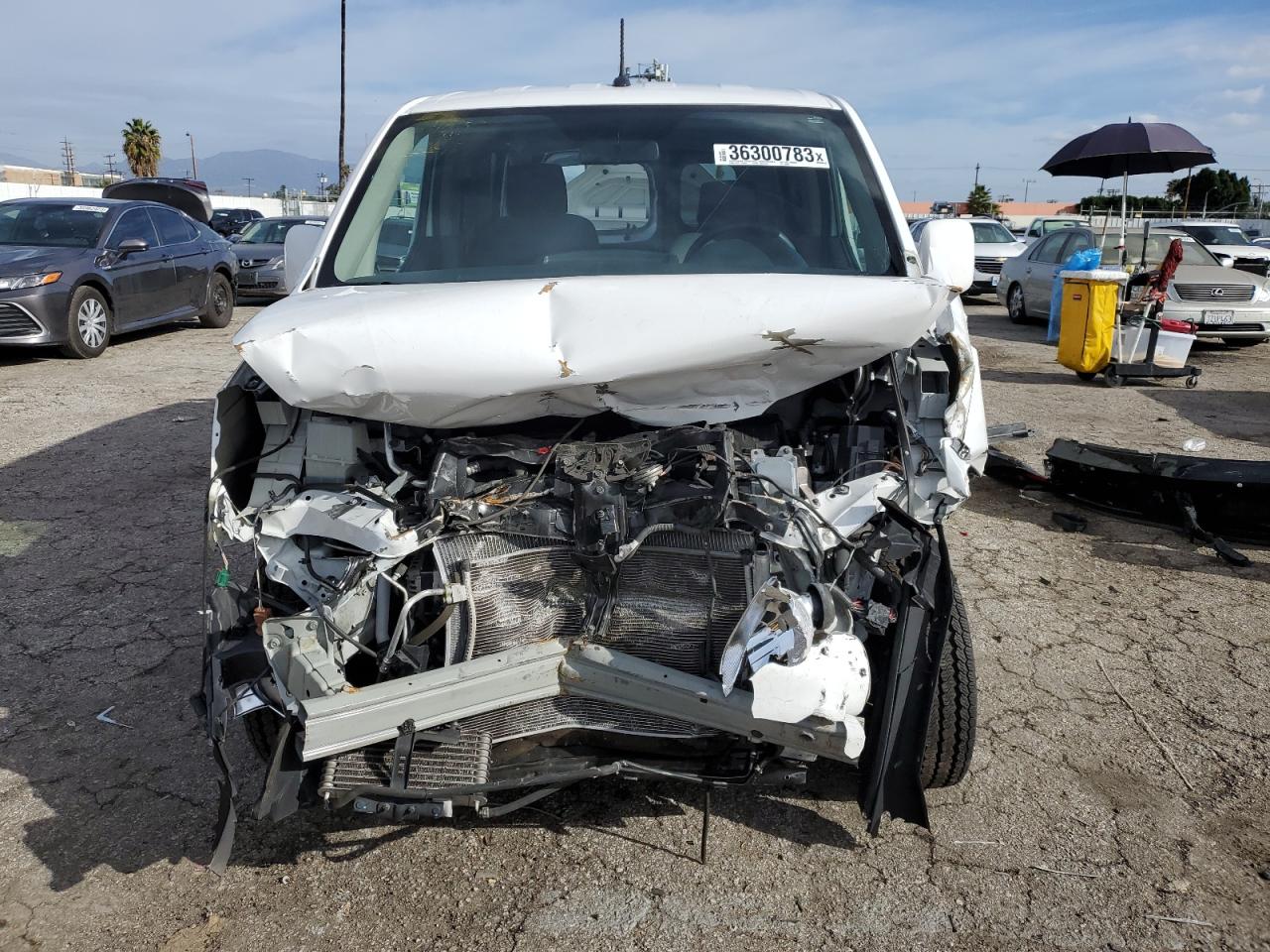 Photo 4 VIN: 3N6CM0KN6JK704690 - NISSAN NV 