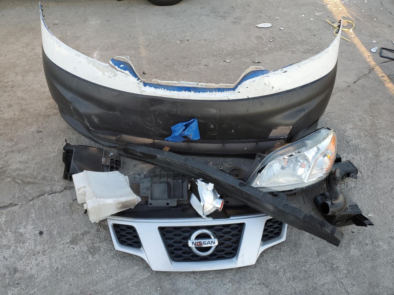 Photo 11 VIN: 3N6CM0KN6KK692879 - NISSAN NV 