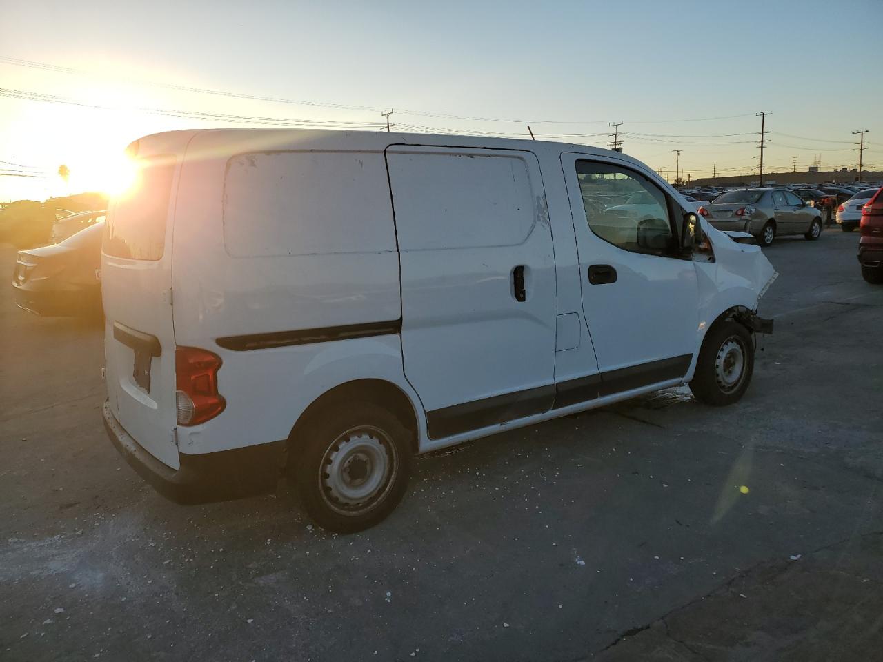 Photo 2 VIN: 3N6CM0KN6KK692879 - NISSAN NV 