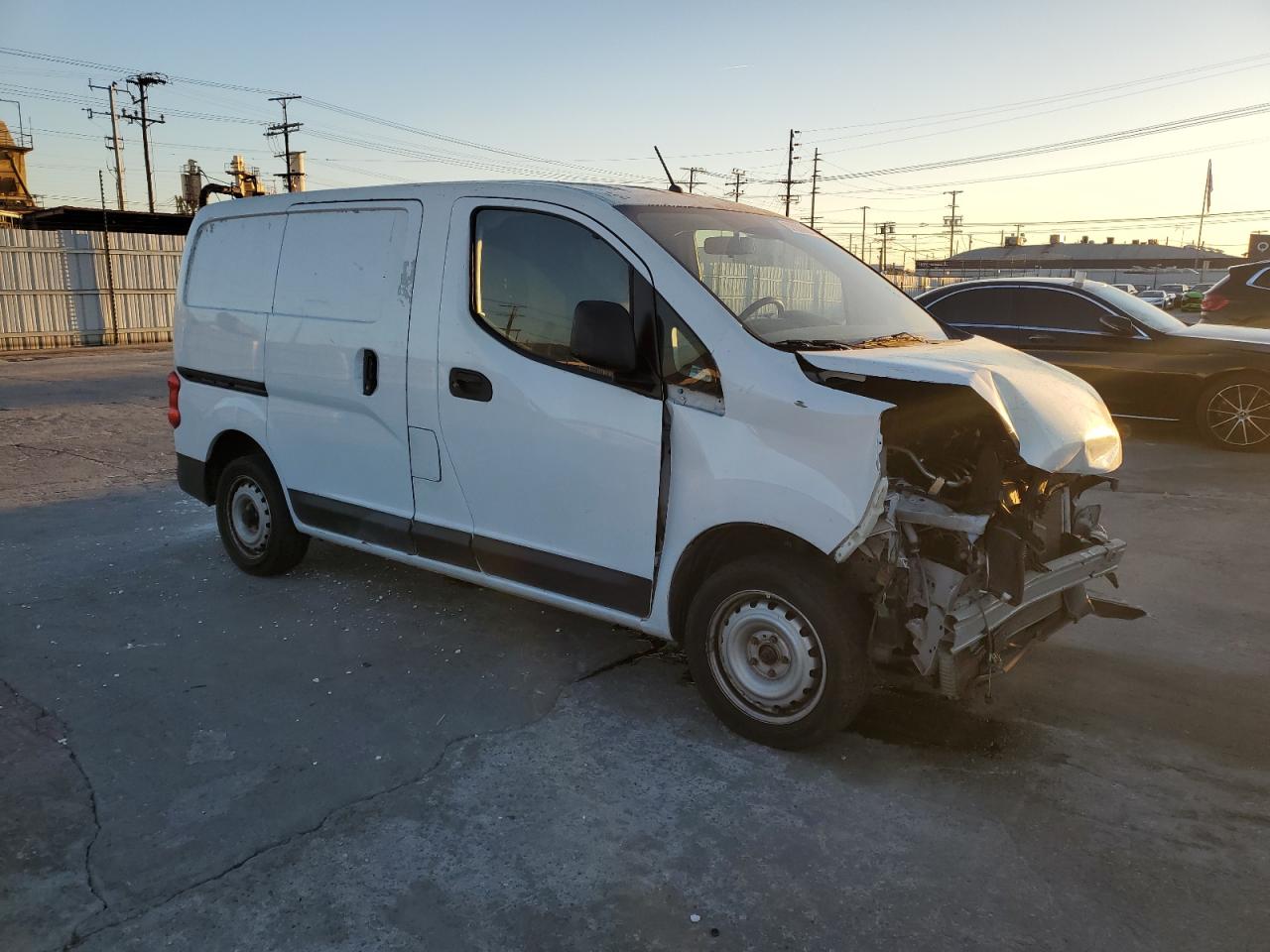 Photo 3 VIN: 3N6CM0KN6KK692879 - NISSAN NV 