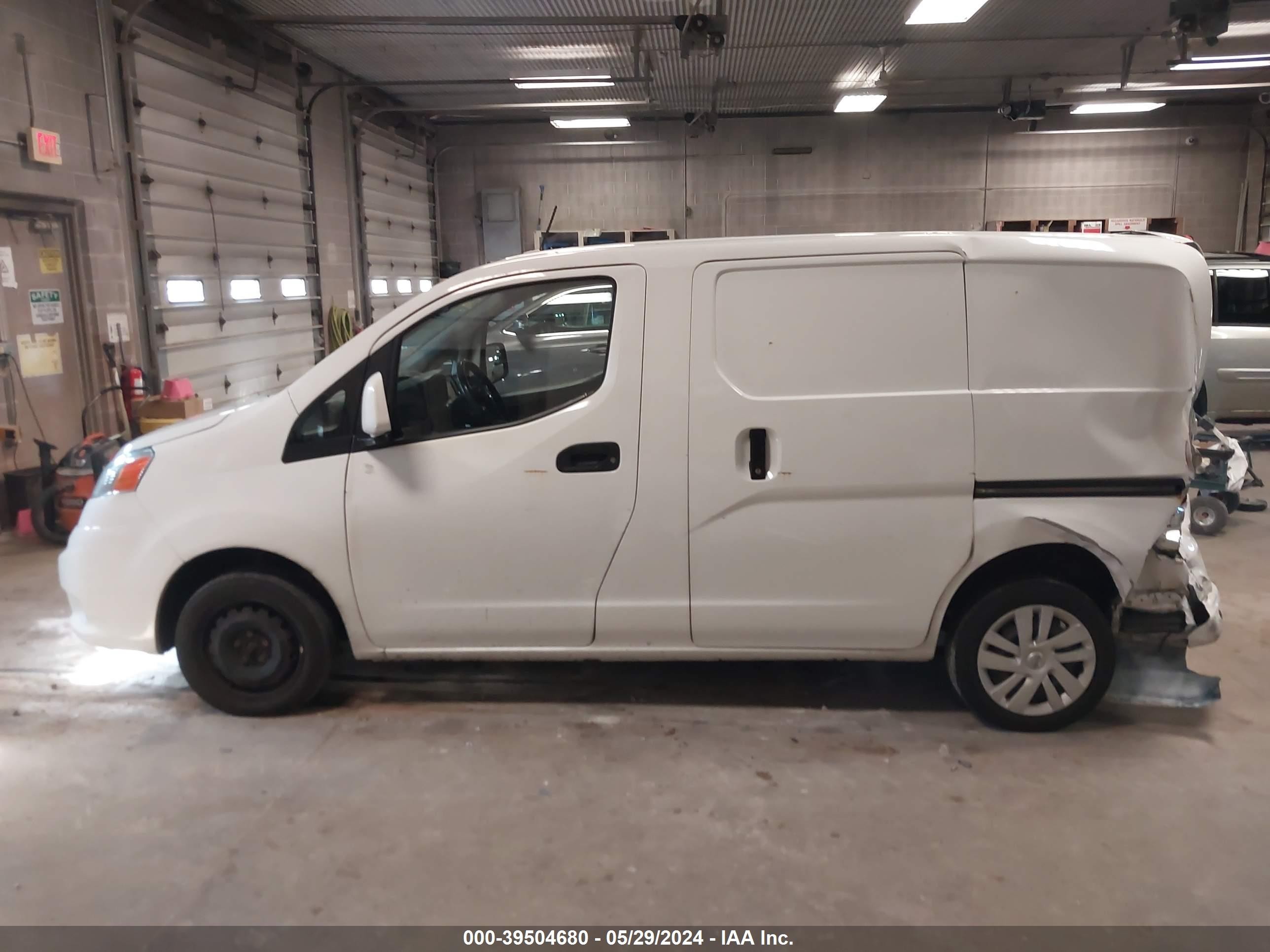 Photo 13 VIN: 3N6CM0KN6KK698570 - NISSAN NV200 