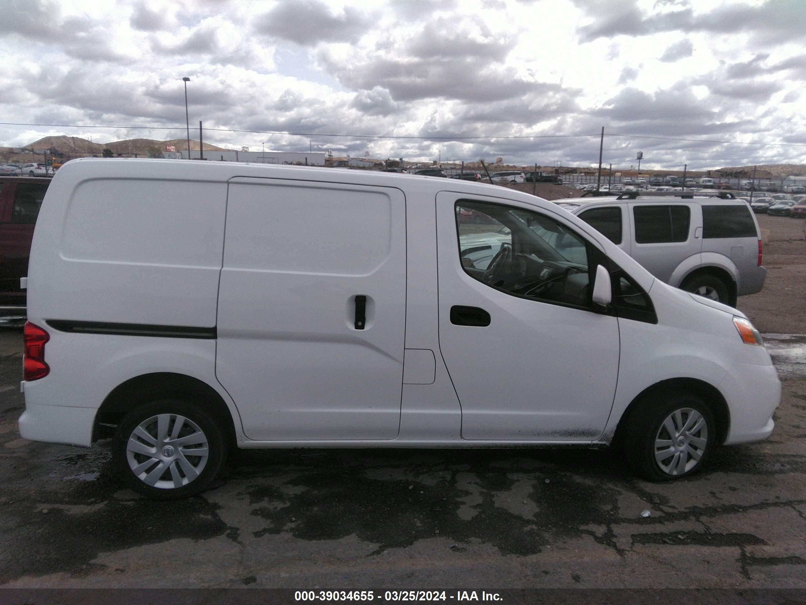 Photo 11 VIN: 3N6CM0KN6KK700401 - NISSAN NV200 