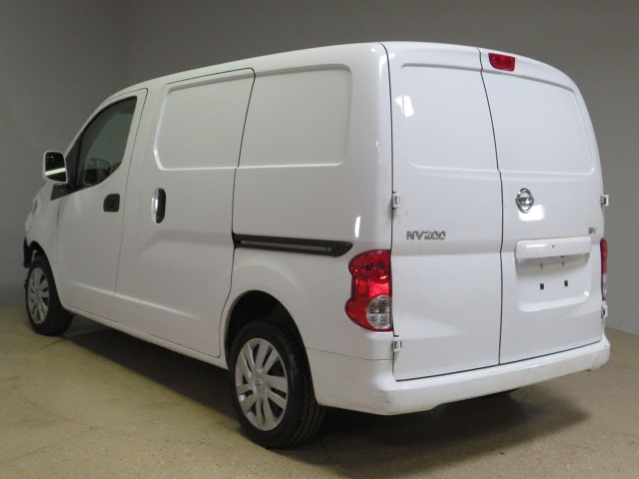 Photo 2 VIN: 3N6CM0KN6LK704112 - NISSAN NV 