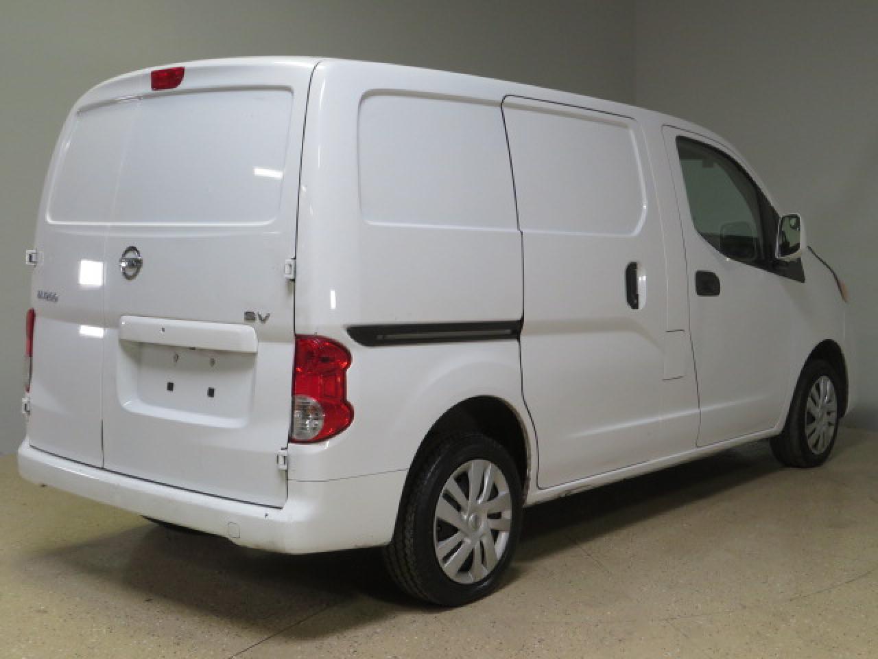 Photo 3 VIN: 3N6CM0KN6LK704112 - NISSAN NV 