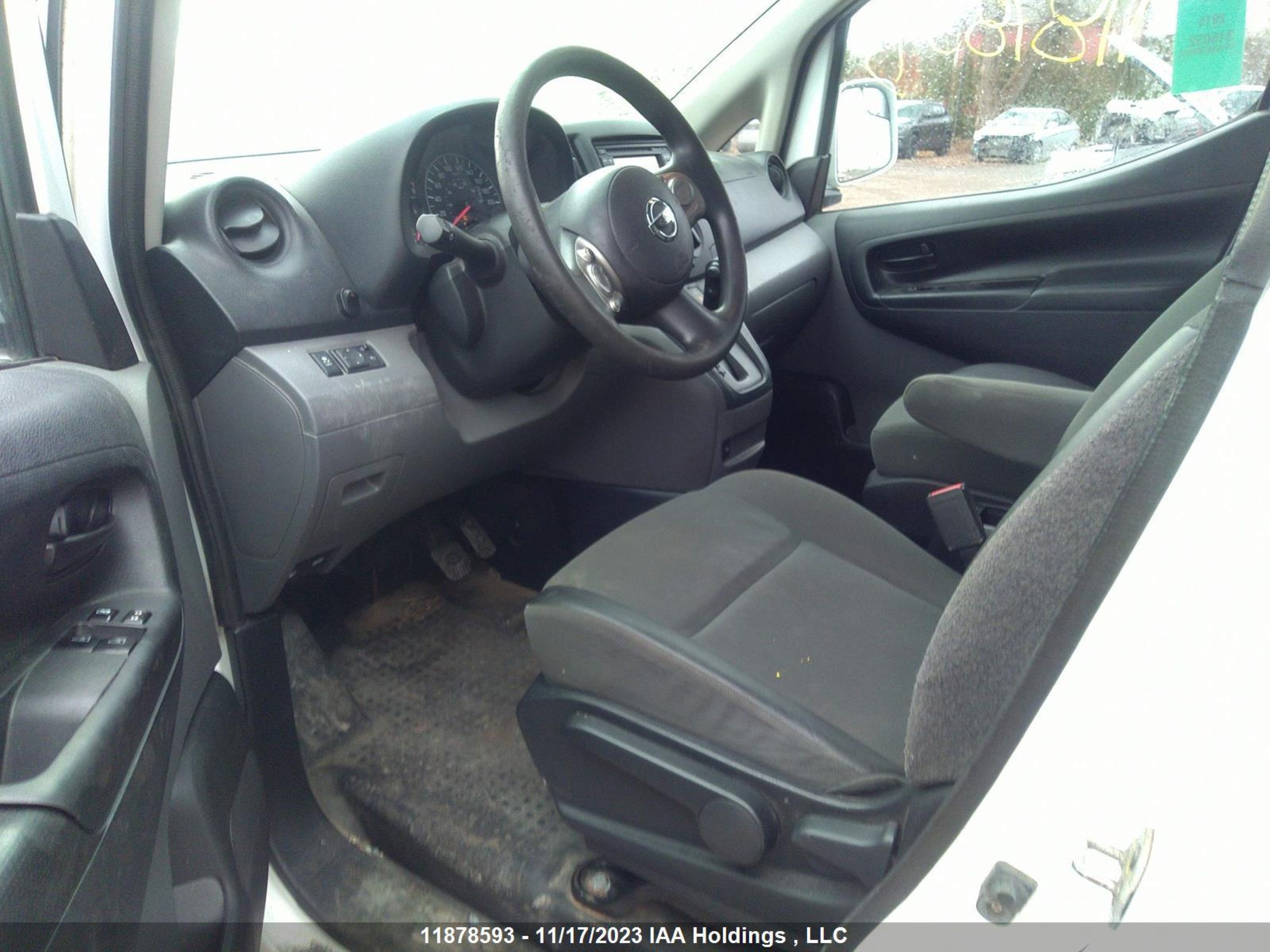 Photo 4 VIN: 3N6CM0KN7FK719142 - NISSAN NV200 