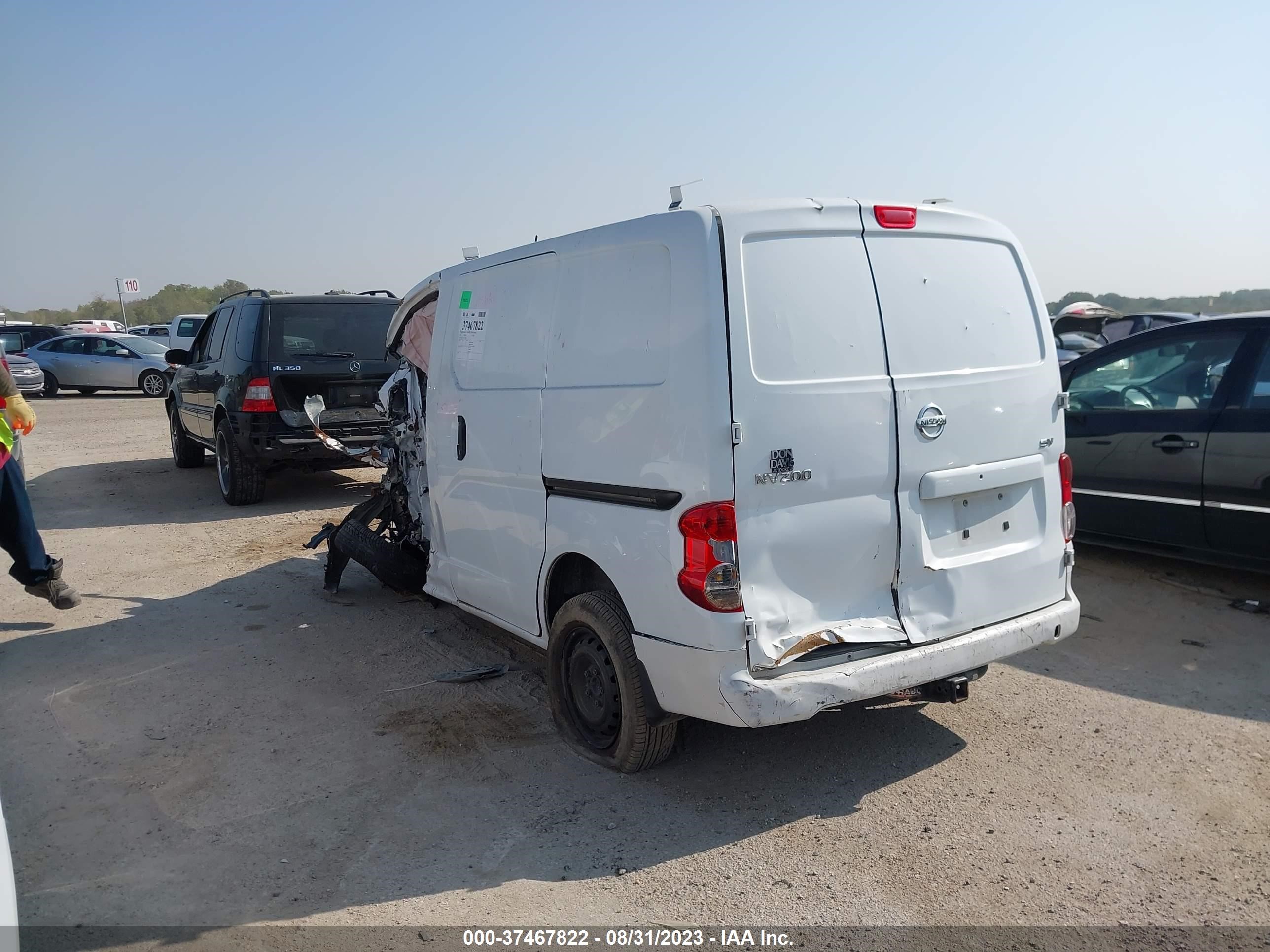 Photo 2 VIN: 3N6CM0KN7FK720078 - NISSAN NV200 