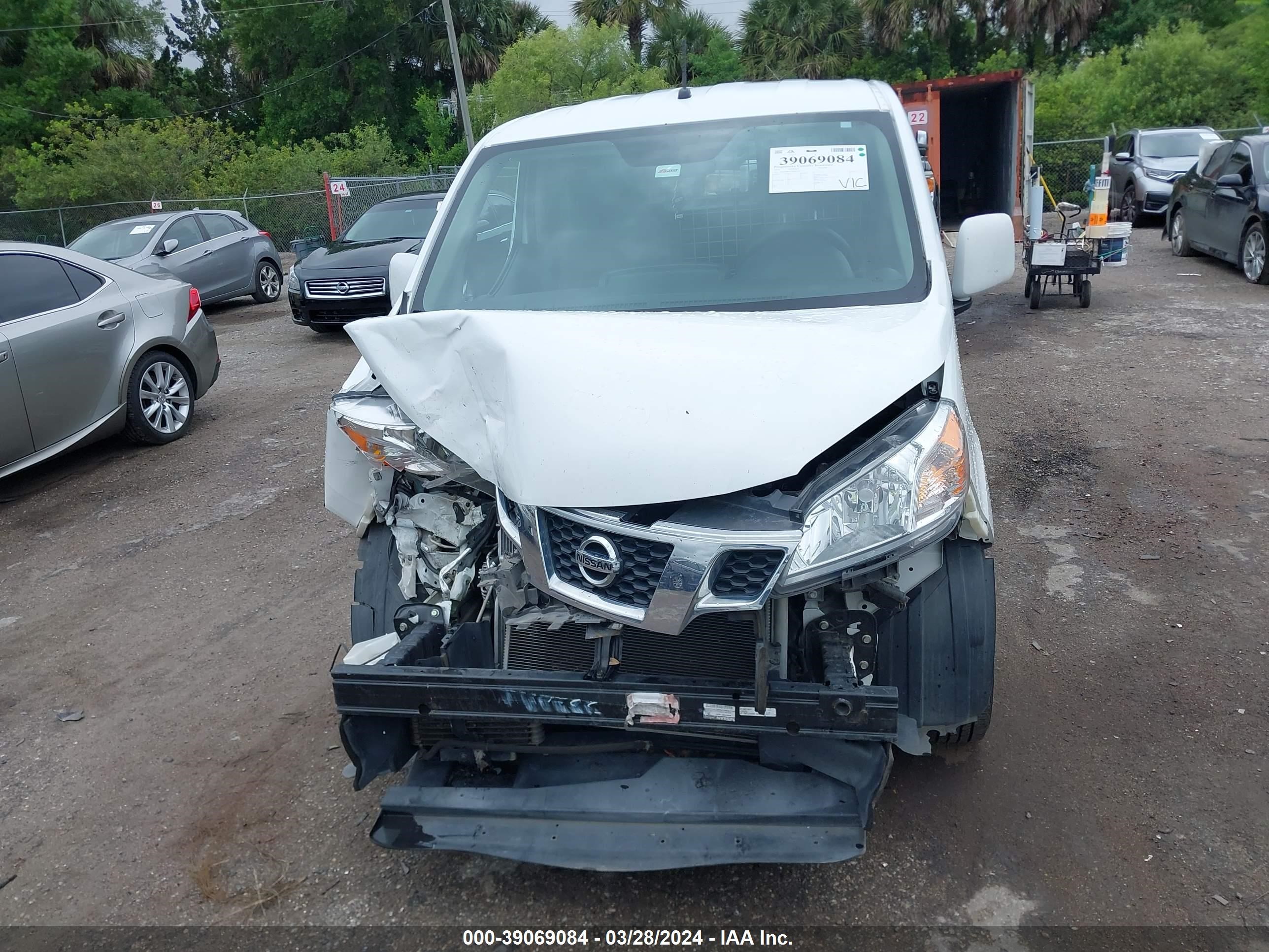 Photo 11 VIN: 3N6CM0KN7JK695594 - NISSAN NV200 