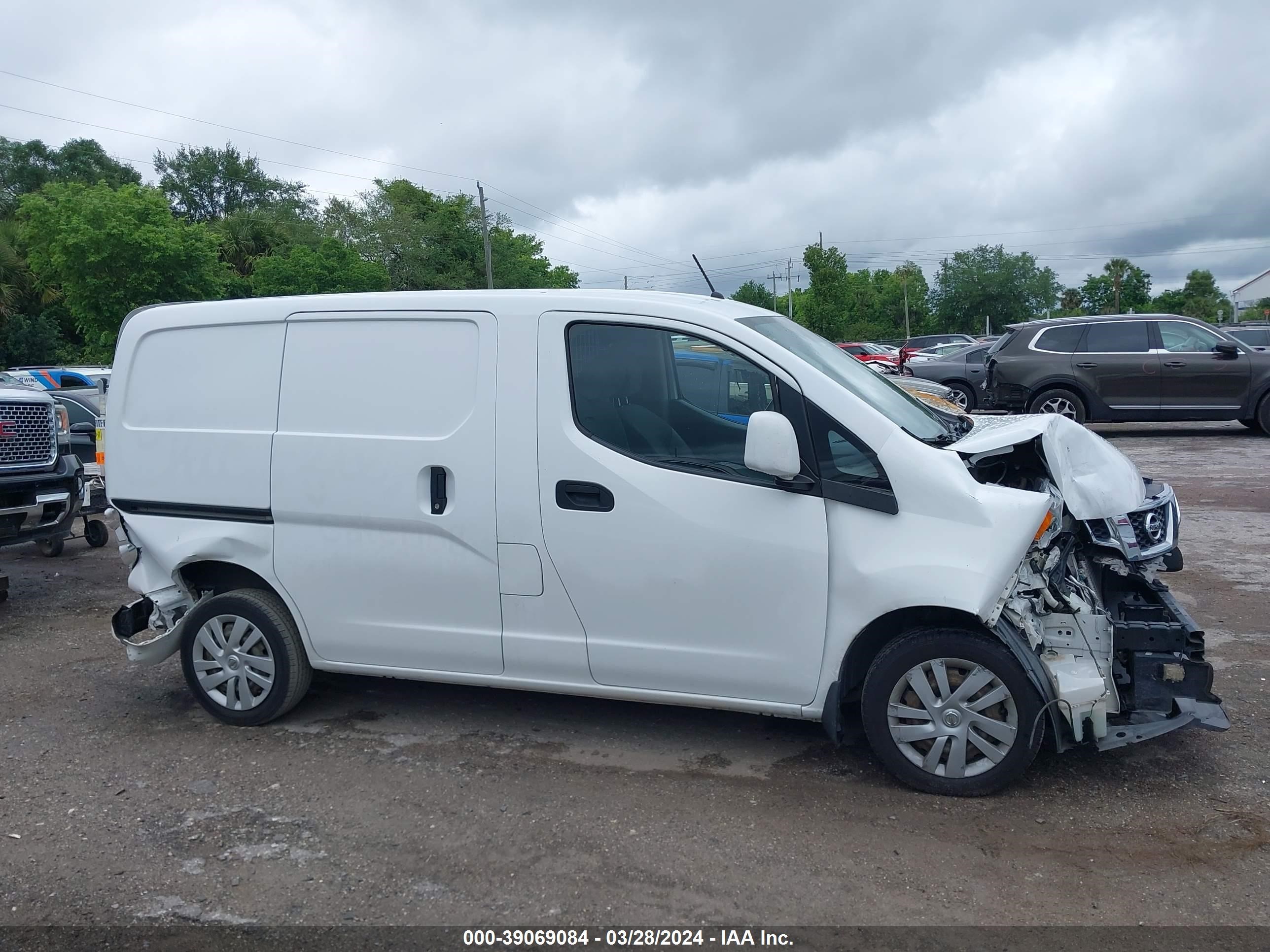 Photo 12 VIN: 3N6CM0KN7JK695594 - NISSAN NV200 