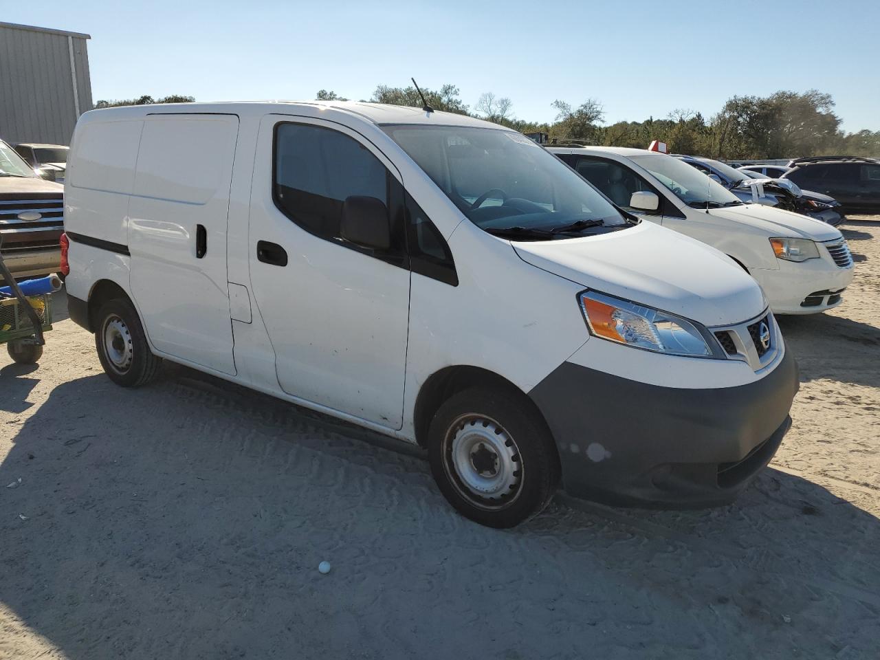 Photo 3 VIN: 3N6CM0KN7JK701216 - NISSAN NV 