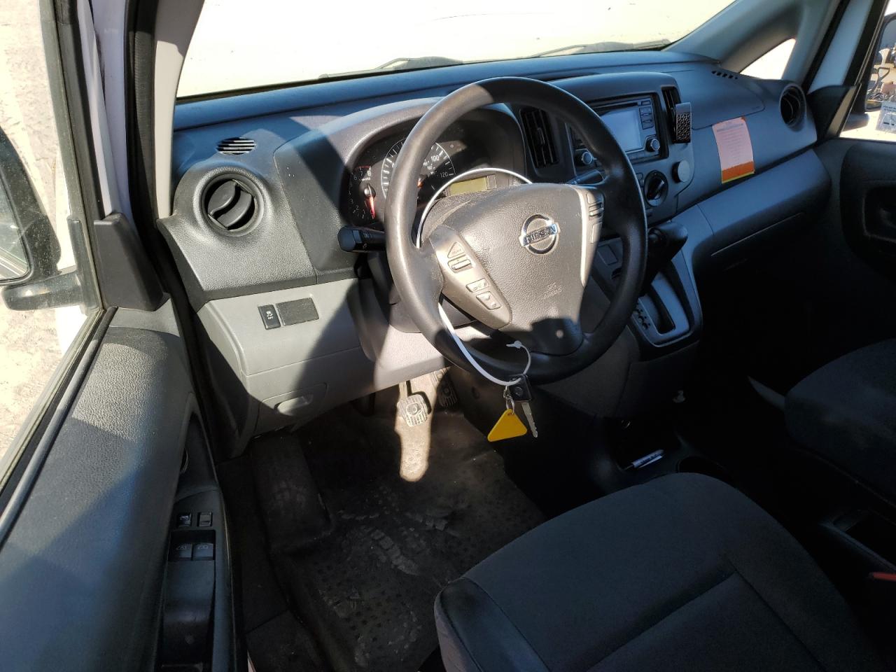 Photo 7 VIN: 3N6CM0KN7JK701216 - NISSAN NV 