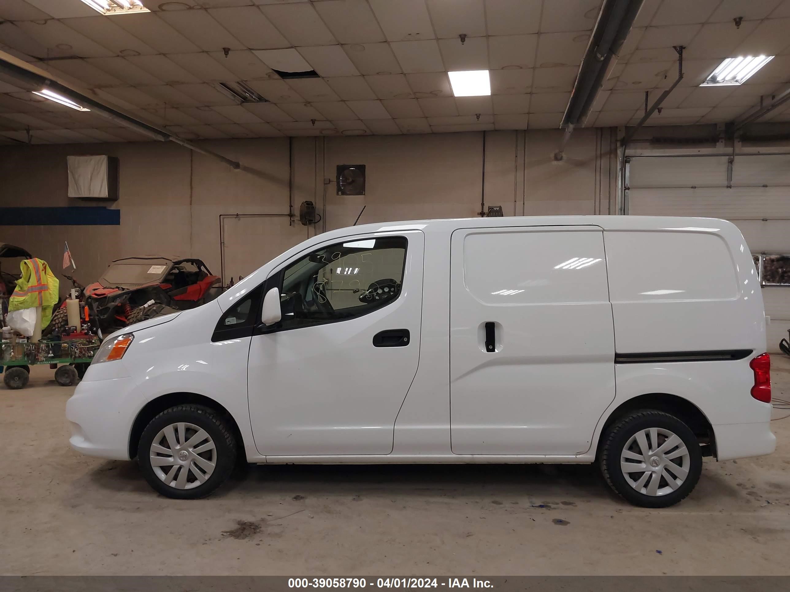 Photo 13 VIN: 3N6CM0KN7JK704682 - NISSAN NV200 