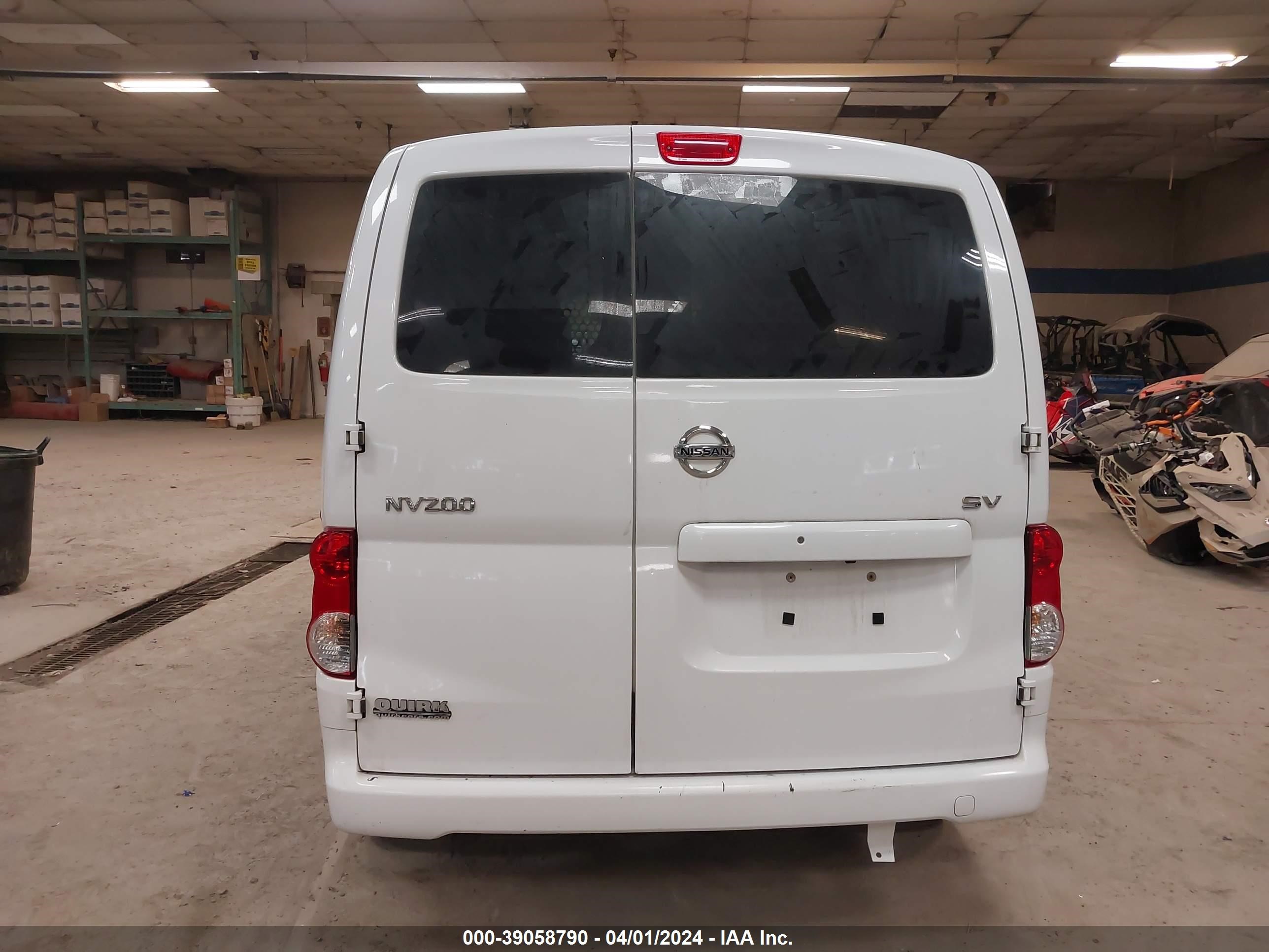 Photo 15 VIN: 3N6CM0KN7JK704682 - NISSAN NV200 