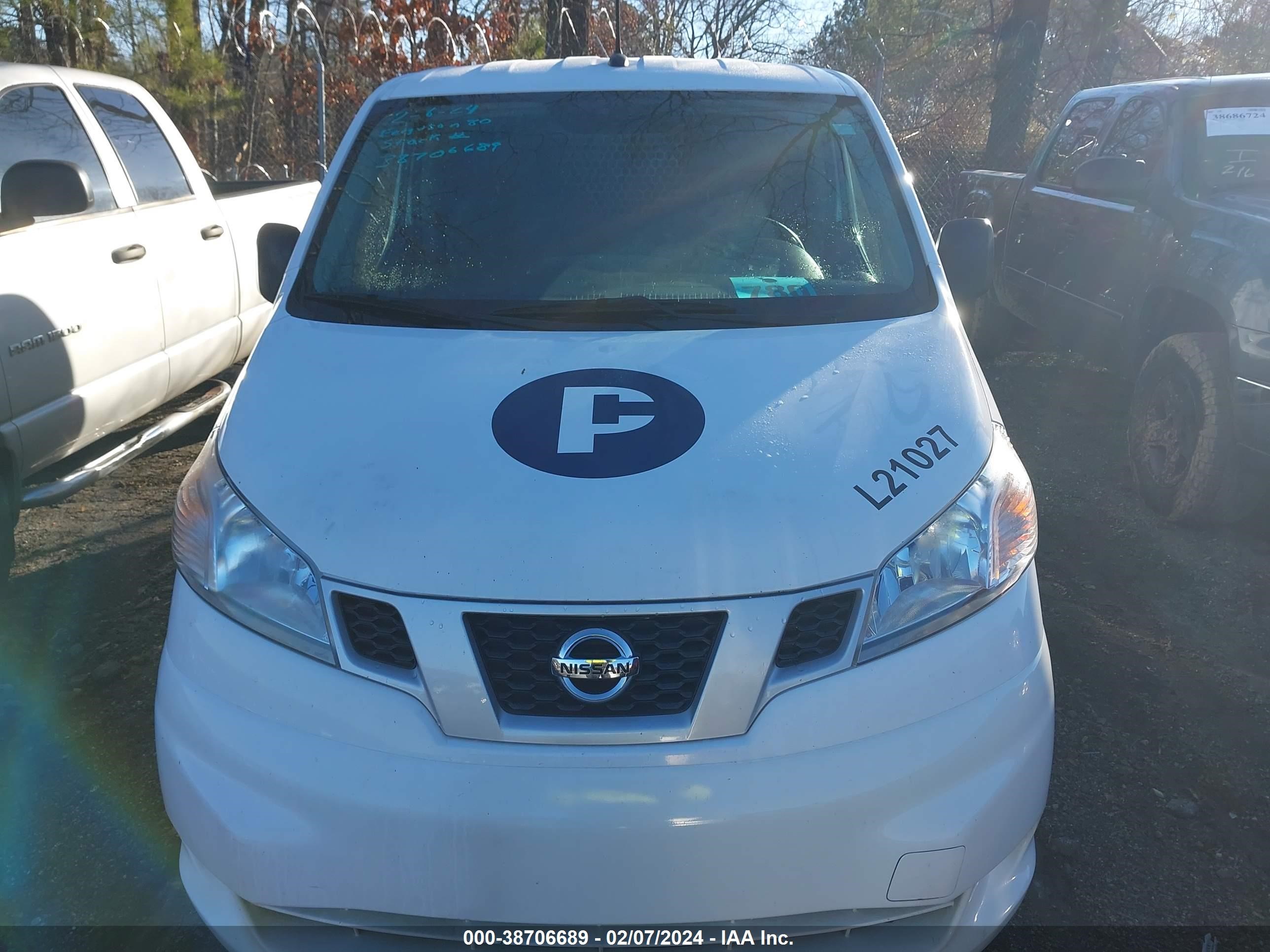 Photo 5 VIN: 3N6CM0KN7LK694786 - NISSAN NV200 