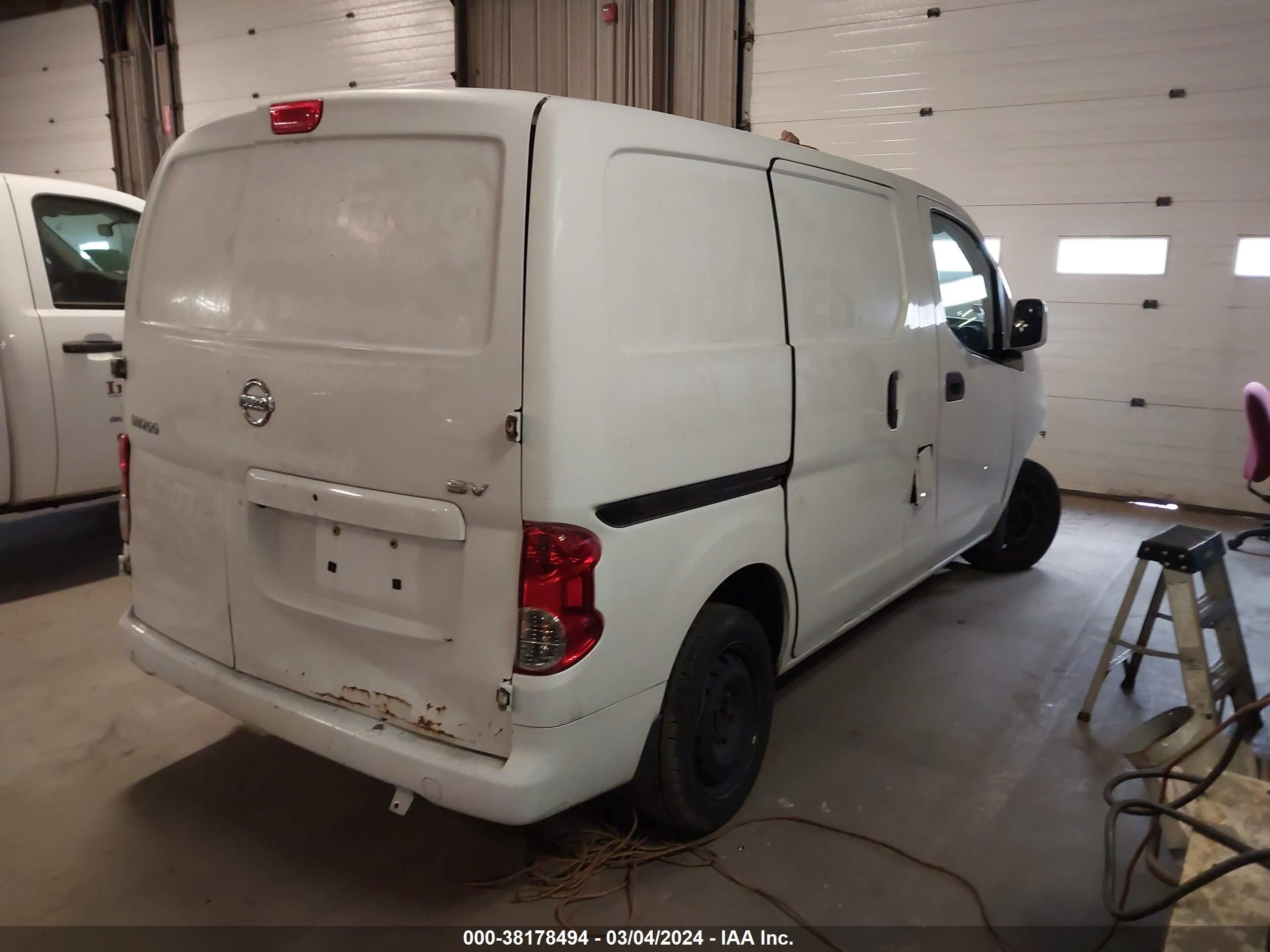 Photo 3 VIN: 3N6CM0KN8FK717643 - NISSAN NV200 