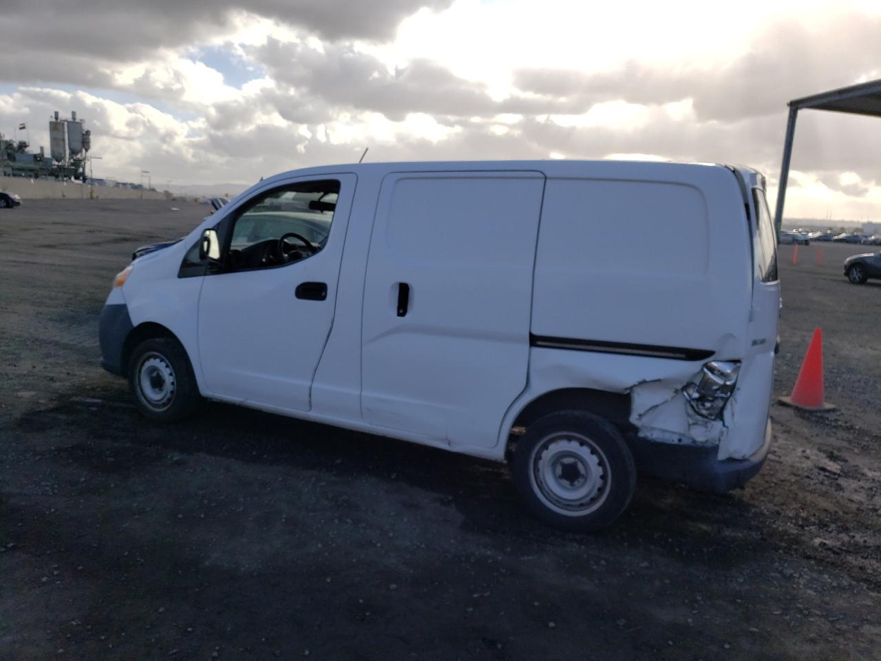 Photo 1 VIN: 3N6CM0KN8FK735303 - NISSAN NV 