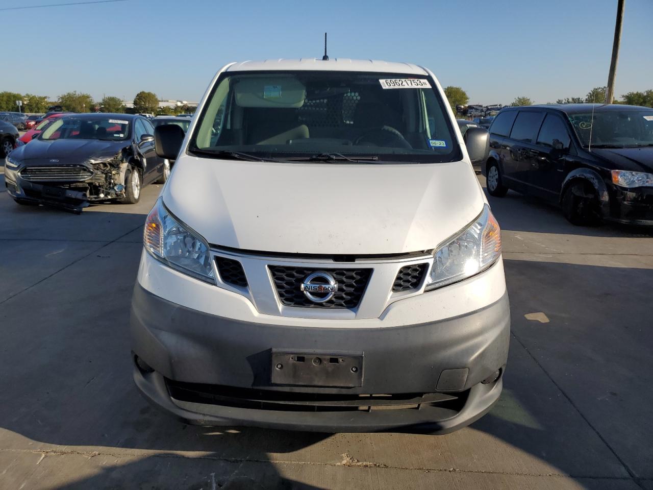 Photo 4 VIN: 3N6CM0KN8GK696178 - NISSAN NV 