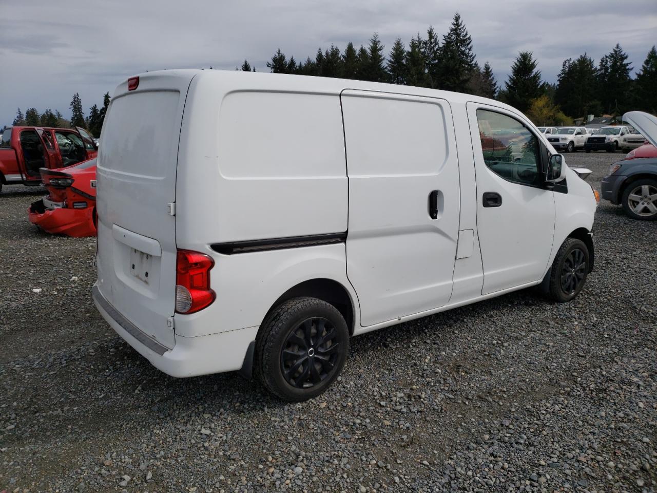 Photo 2 VIN: 3N6CM0KN8HK705401 - NISSAN NV 