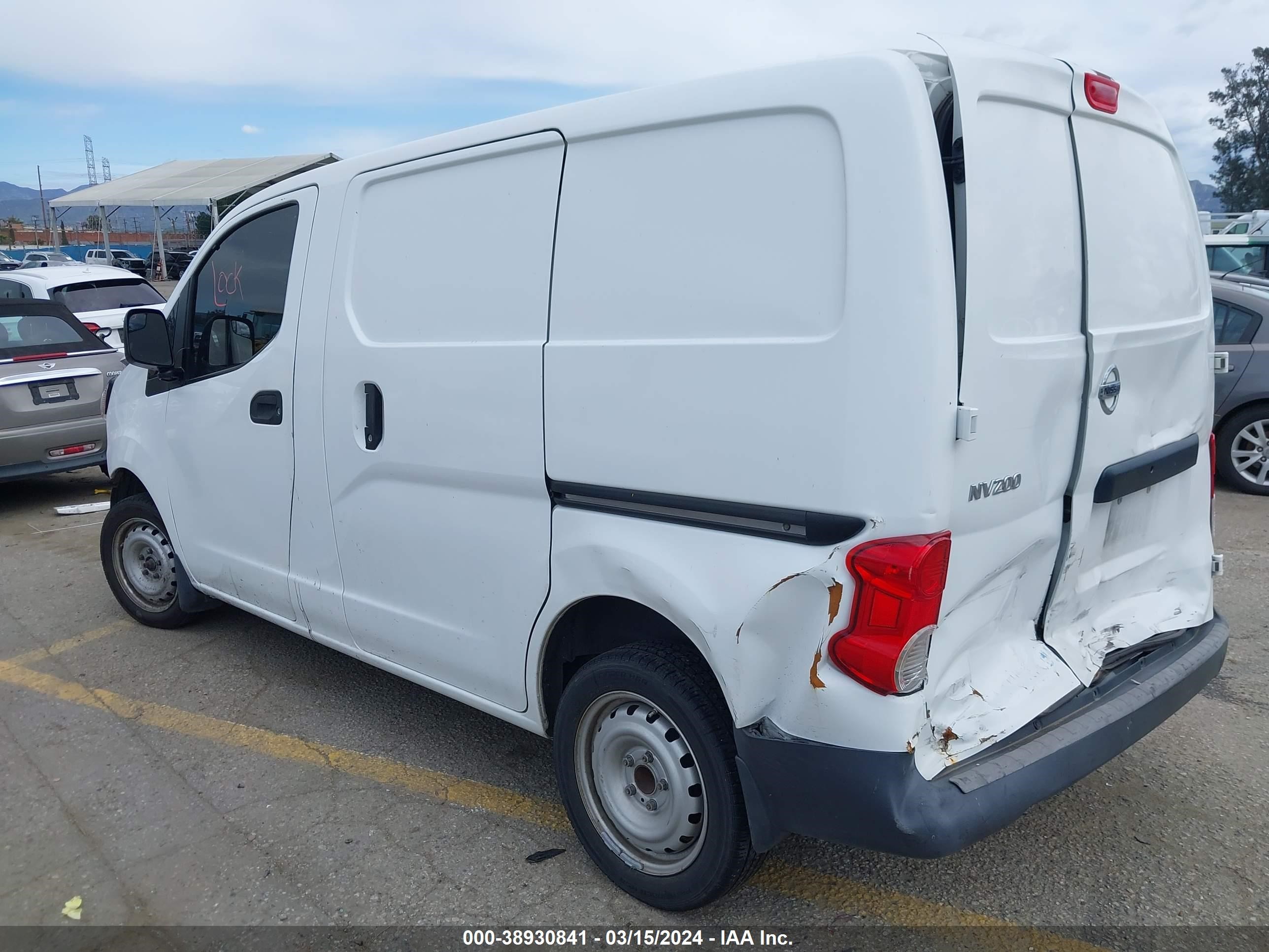 Photo 2 VIN: 3N6CM0KN8HK715216 - NISSAN NV200 