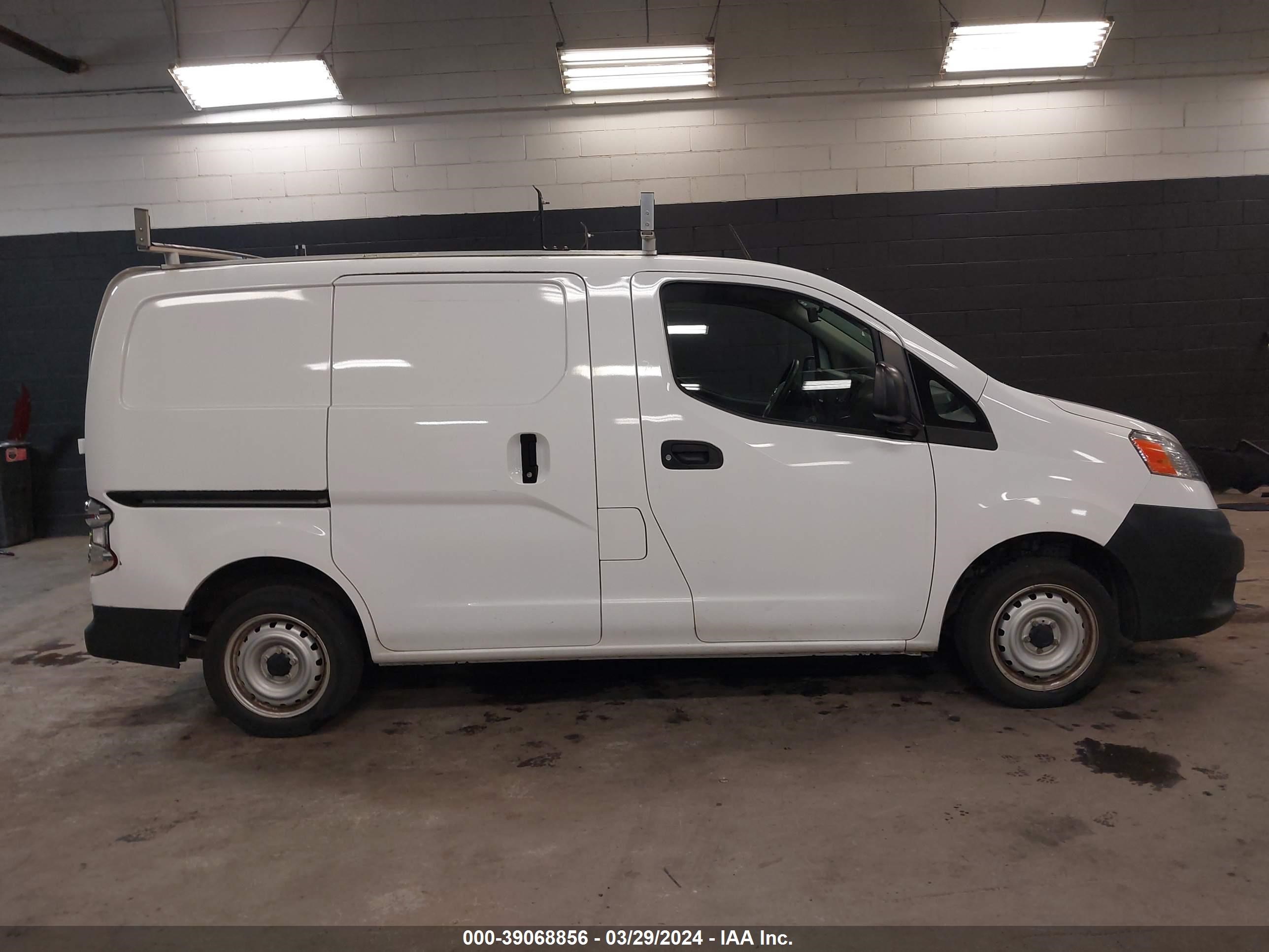 Photo 12 VIN: 3N6CM0KN8JK701340 - NISSAN NV200 