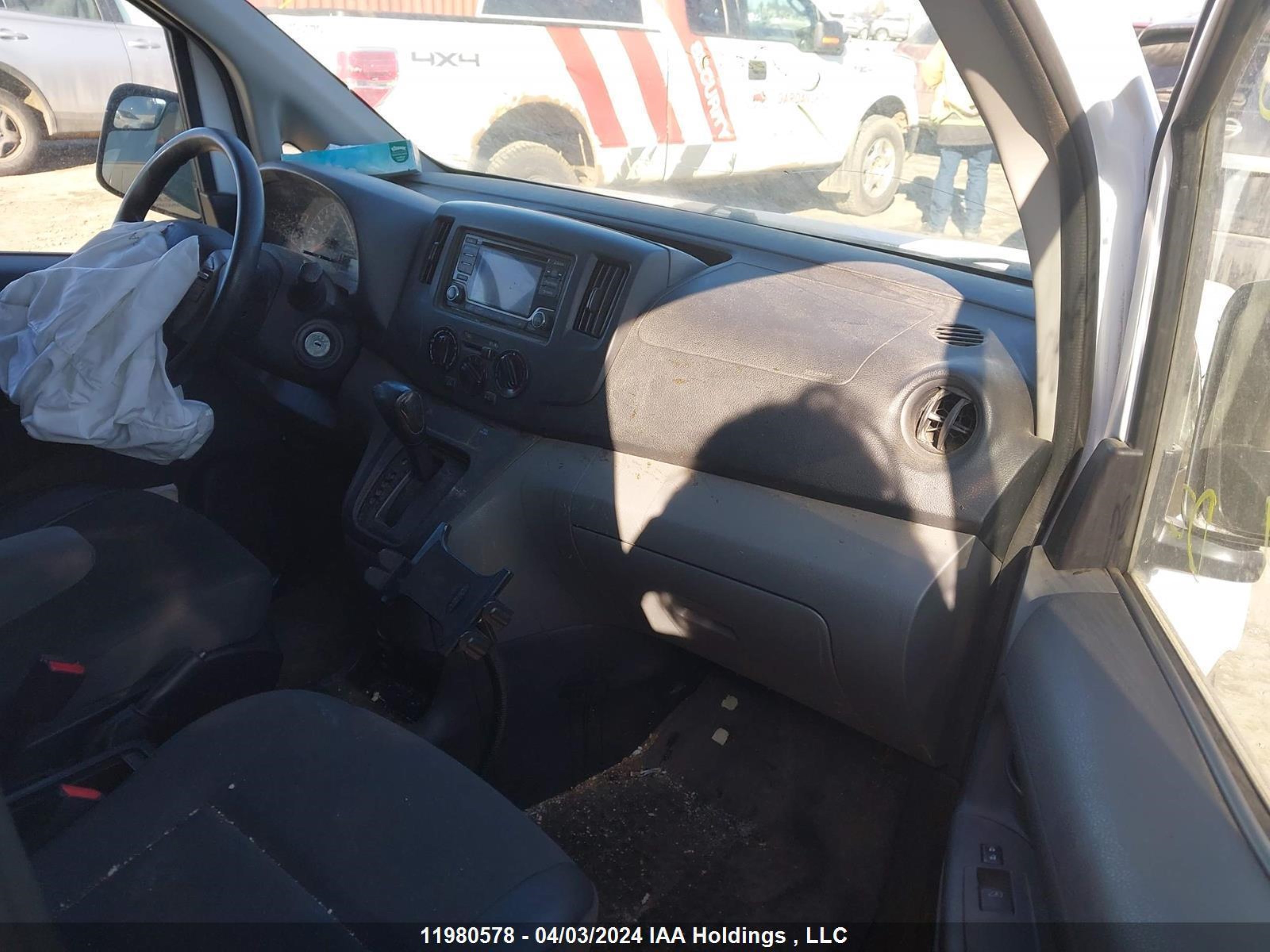 Photo 4 VIN: 3N6CM0KN8KK691488 - NISSAN NV200 