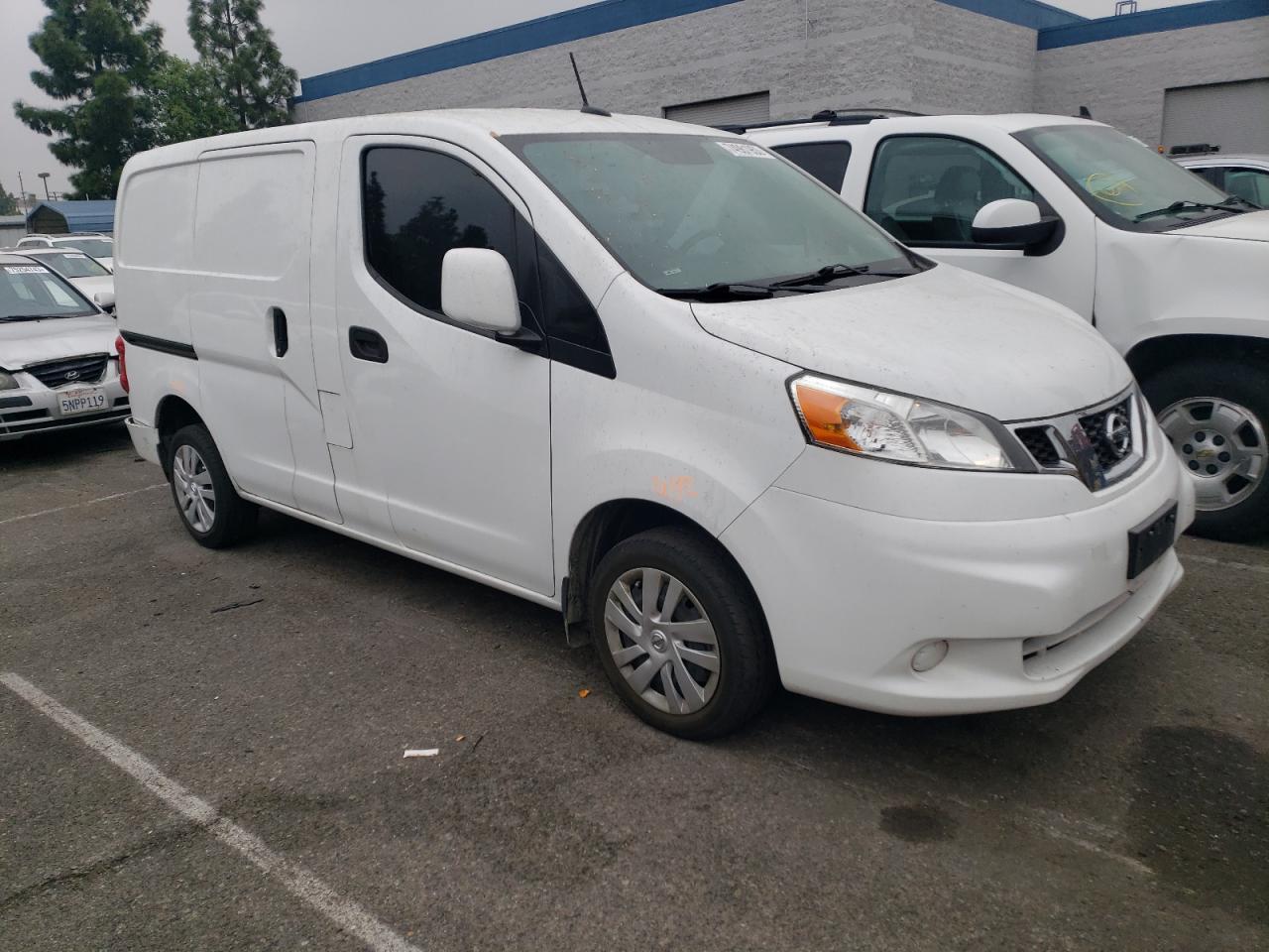 Photo 3 VIN: 3N6CM0KN8LK699317 - NISSAN NV 