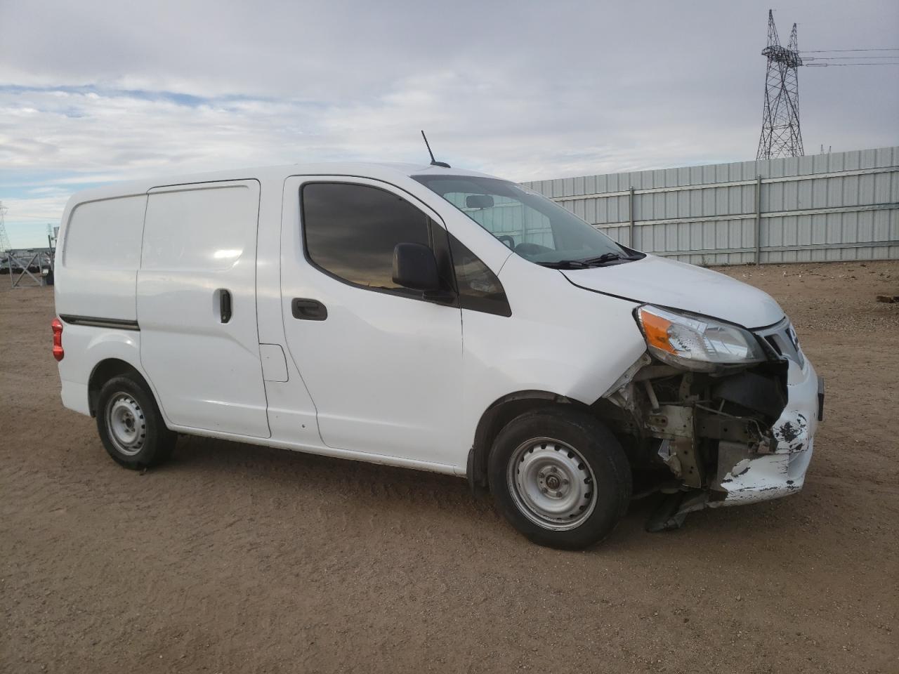 Photo 3 VIN: 3N6CM0KN9FK690582 - NISSAN NV 