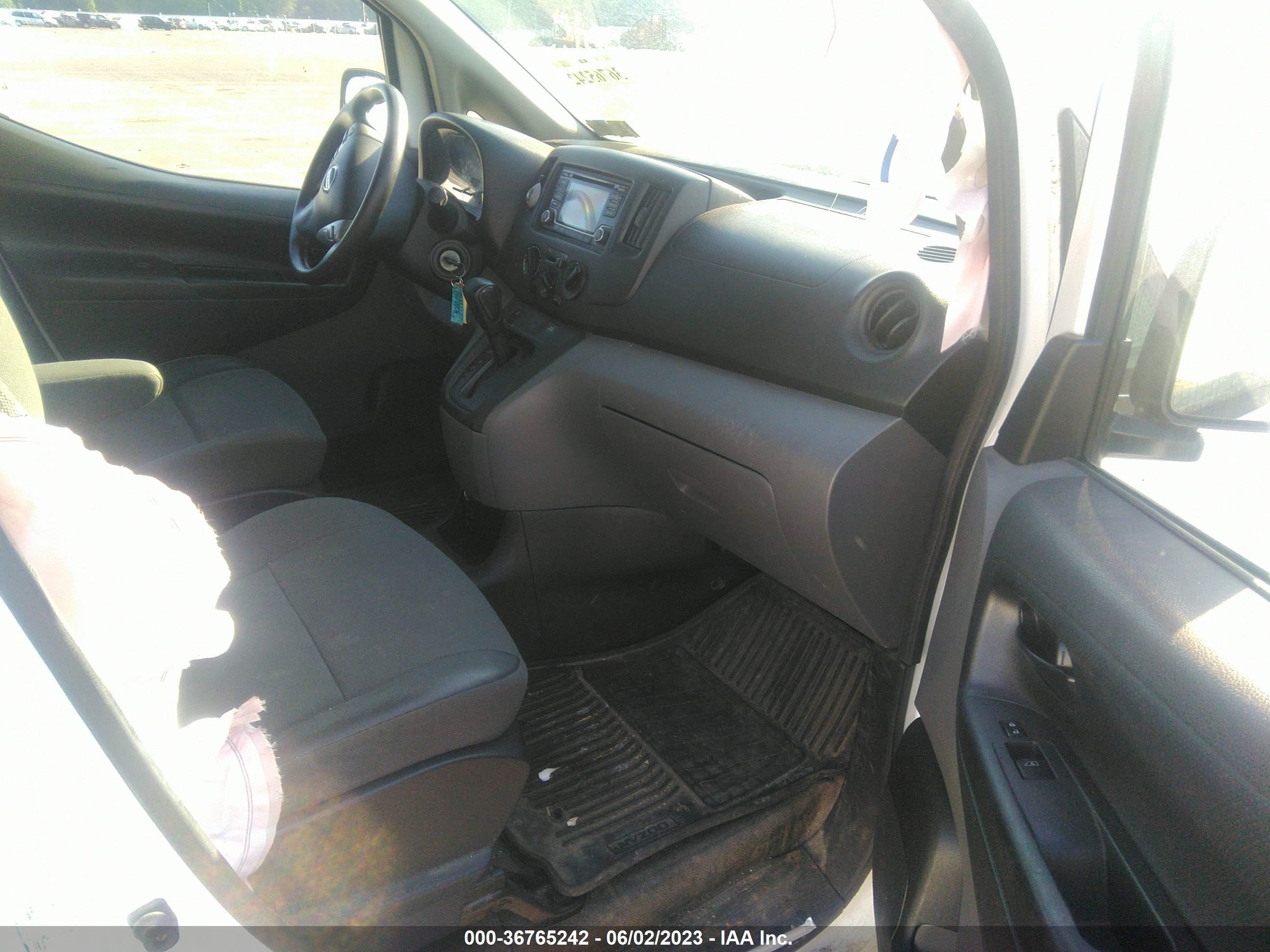 Photo 4 VIN: 3N6CM0KN9JK693734 - NISSAN NV200 