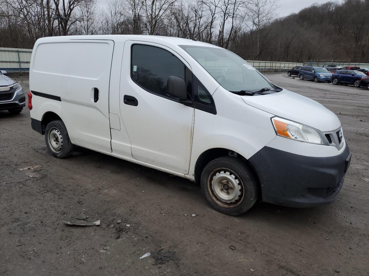 Photo 3 VIN: 3N6CM0KN9JK695273 - NISSAN NV 