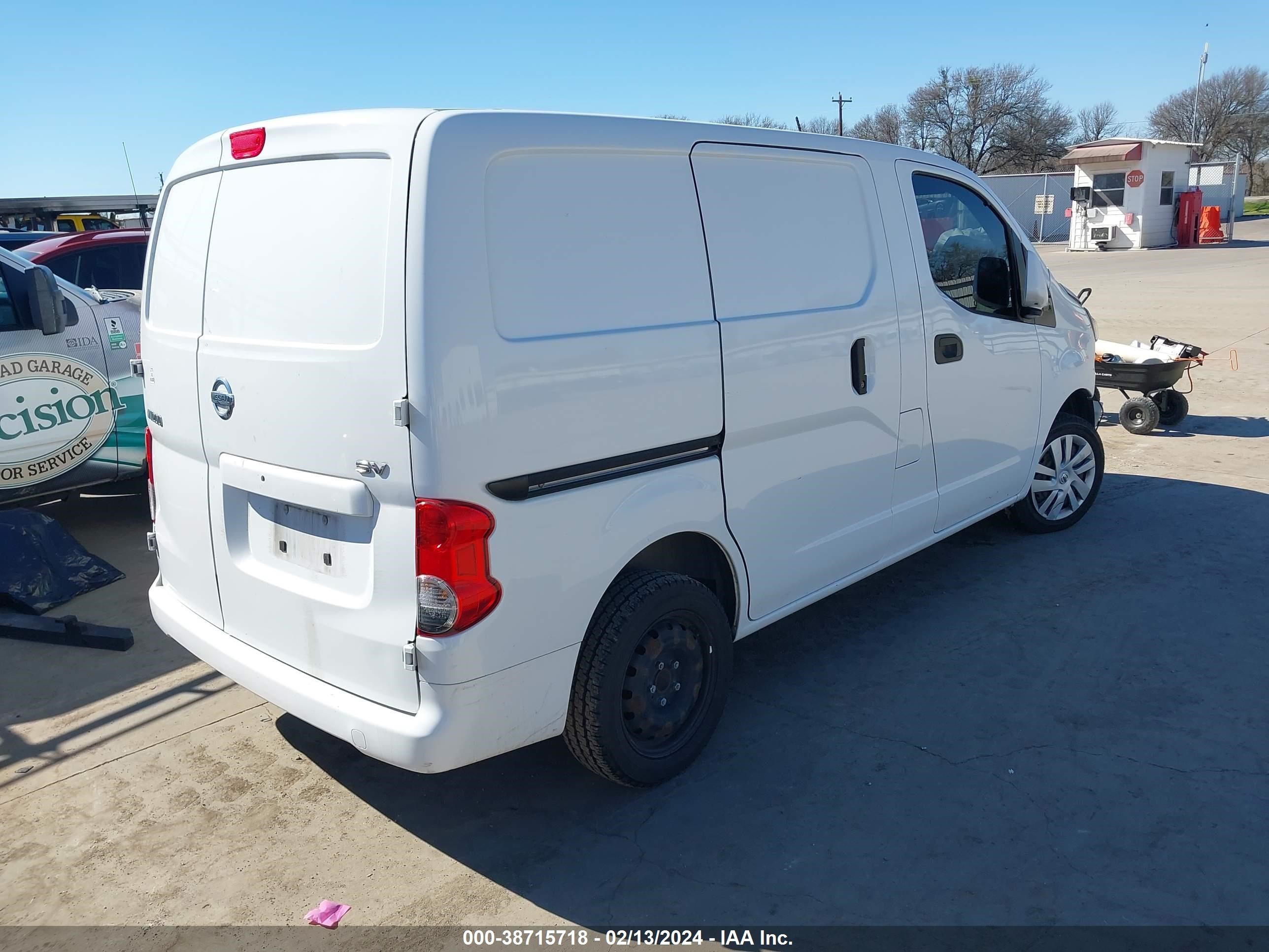 Photo 3 VIN: 3N6CM0KN9KK696540 - NISSAN NV200 