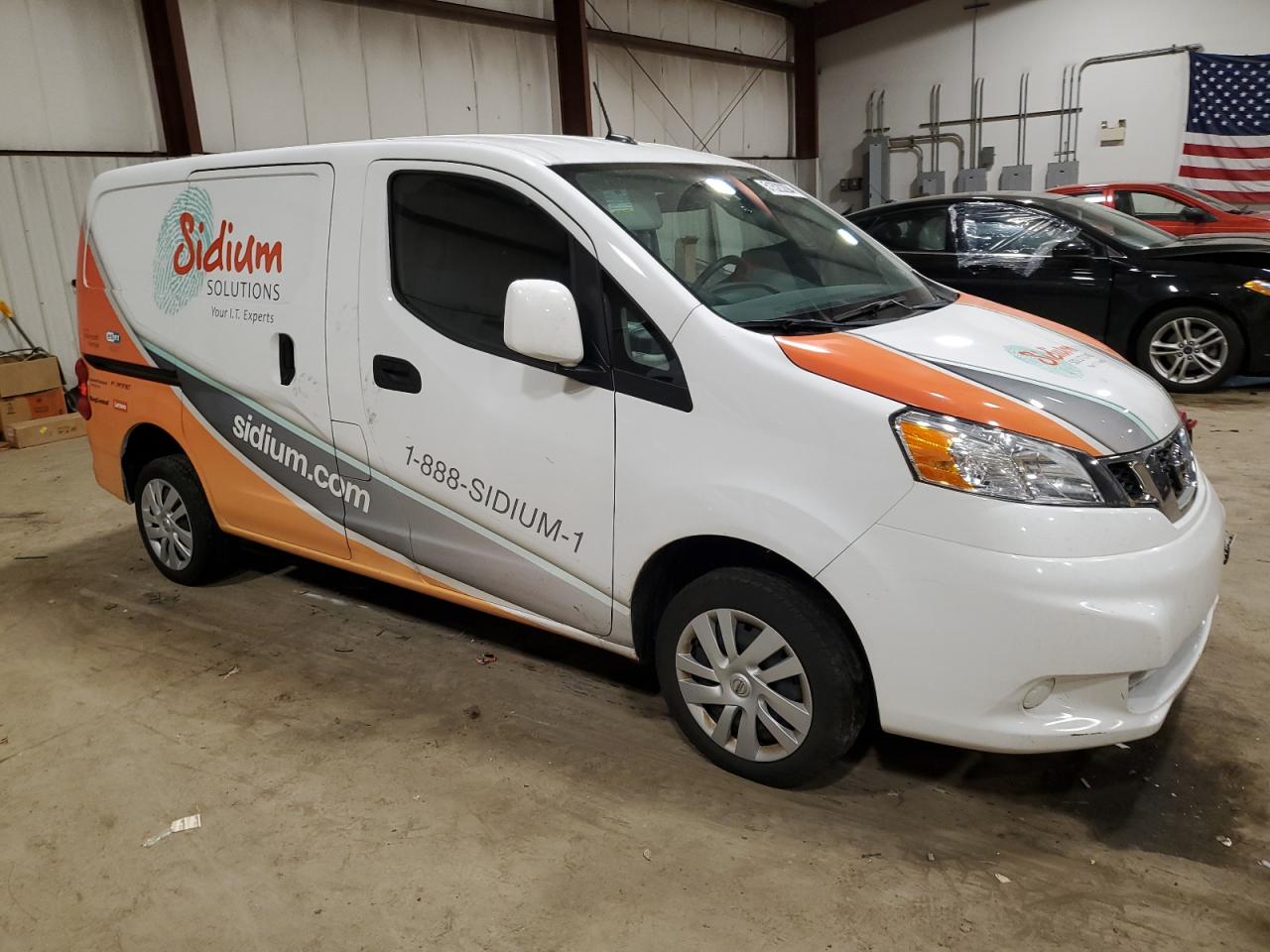 Photo 3 VIN: 3N6CM0KN9LK692943 - NISSAN NV 