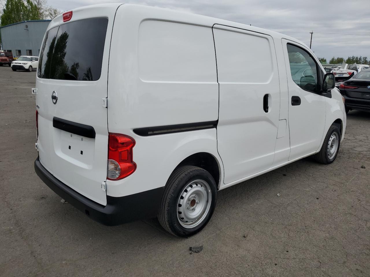 Photo 2 VIN: 3N6CM0KN9LK700703 - NISSAN NV 