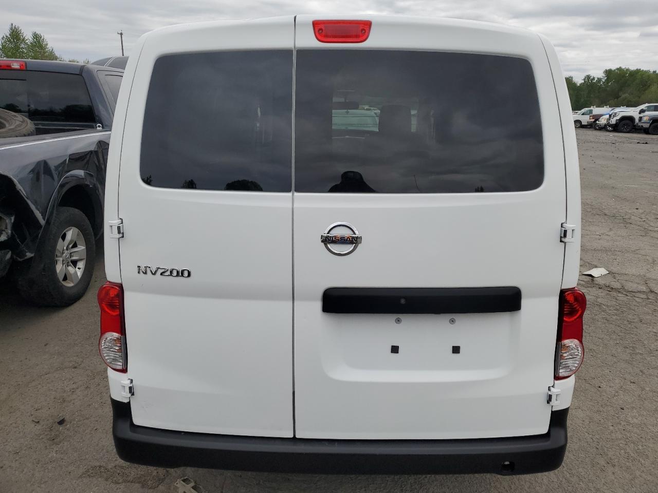 Photo 5 VIN: 3N6CM0KN9LK700703 - NISSAN NV 