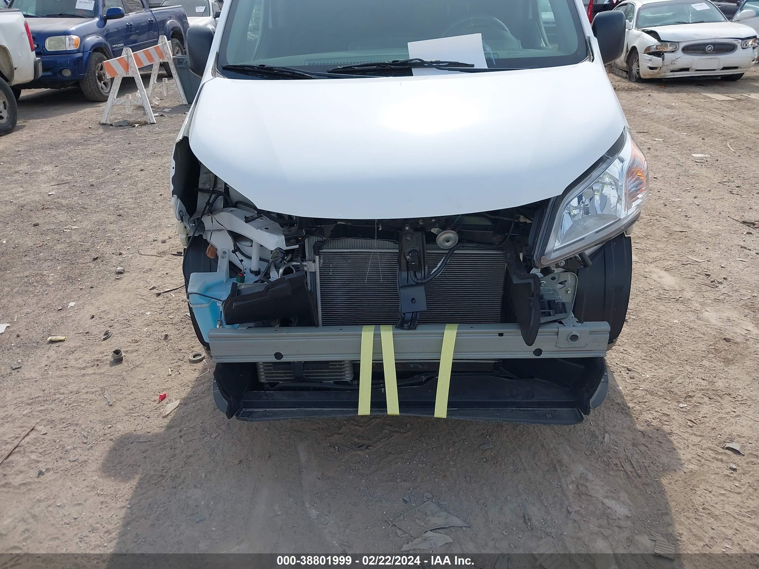 Photo 5 VIN: 3N6CM0KN9MK690739 - NISSAN ALL 