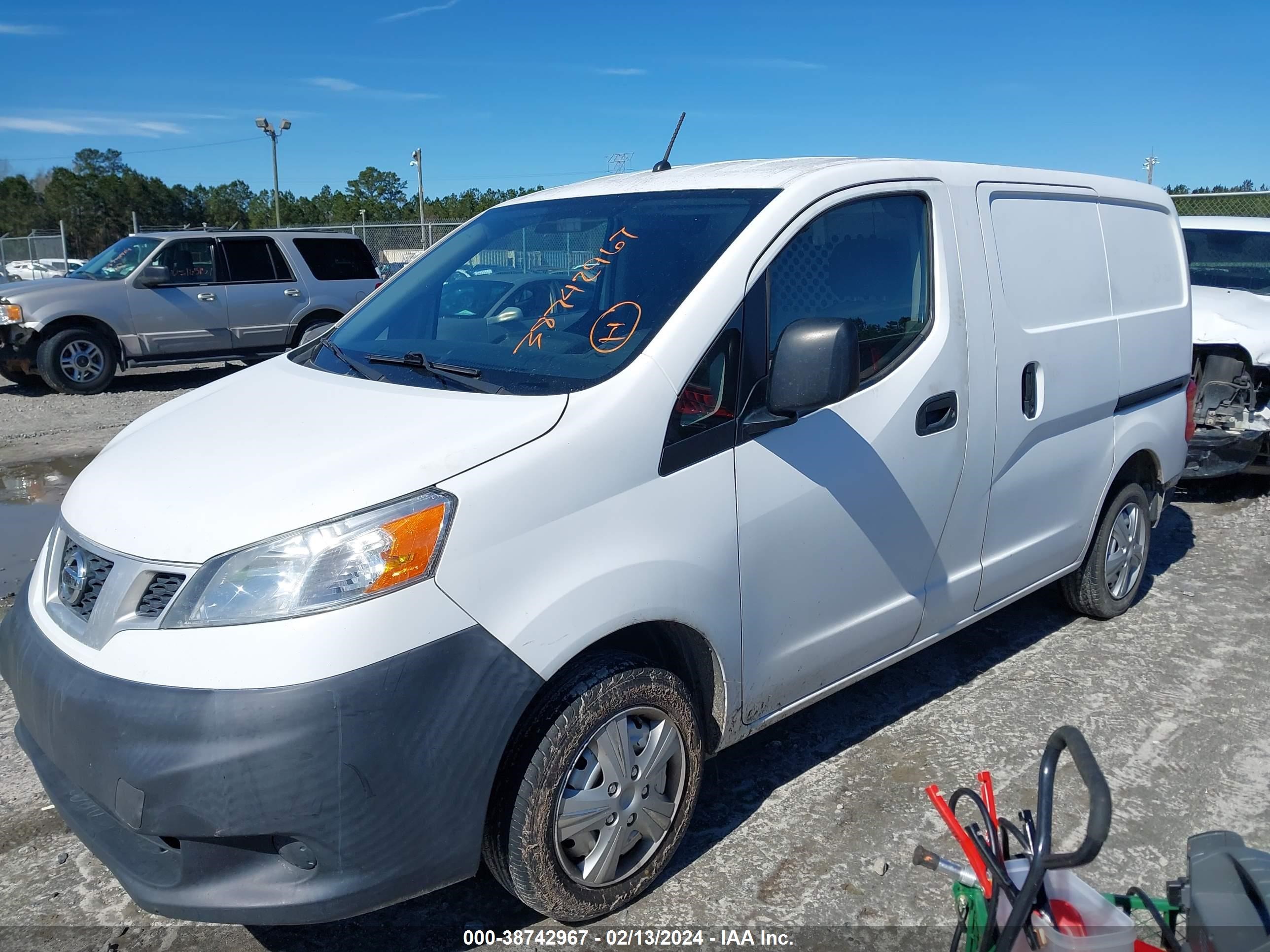 Photo 1 VIN: 3N6CM0KNXHK704184 - NISSAN NV200 