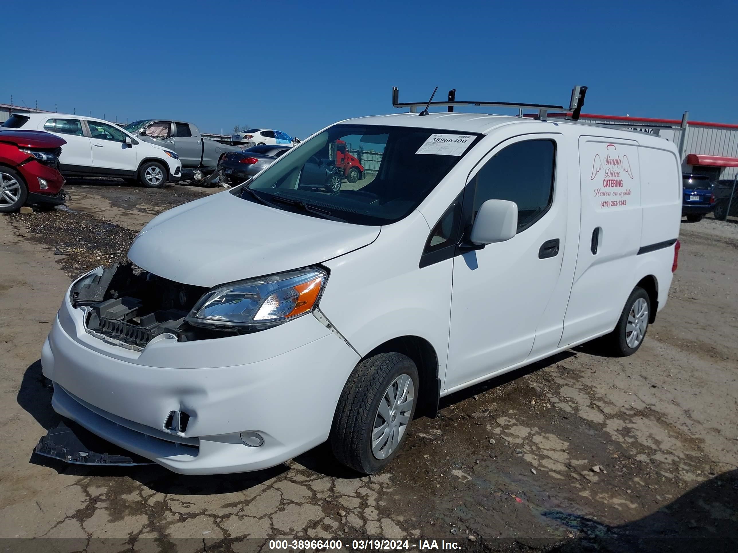 Photo 1 VIN: 3N6CM0KNXHK710082 - NISSAN NV200 