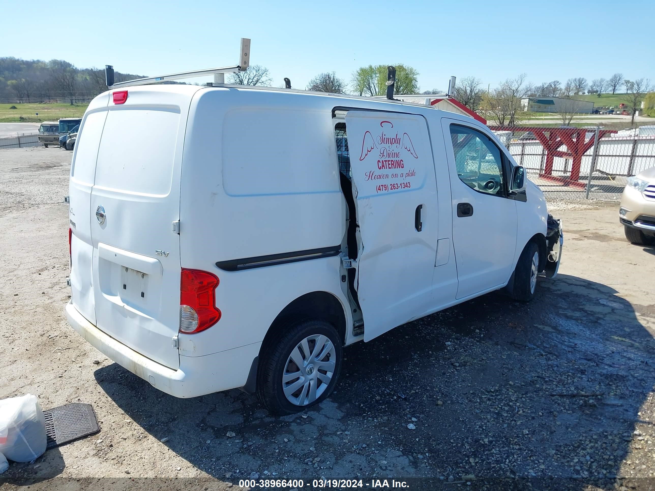 Photo 3 VIN: 3N6CM0KNXHK710082 - NISSAN NV200 