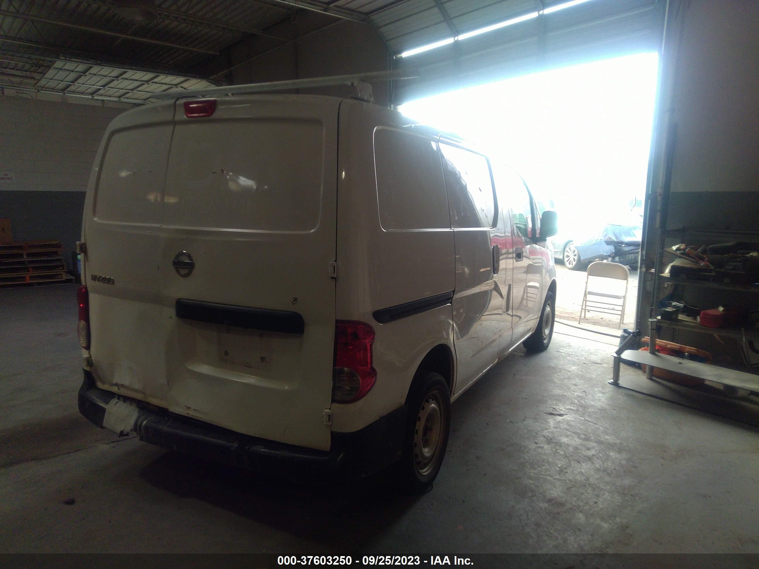 Photo 3 VIN: 3N6CM0KNXKK696272 - NISSAN NV200 